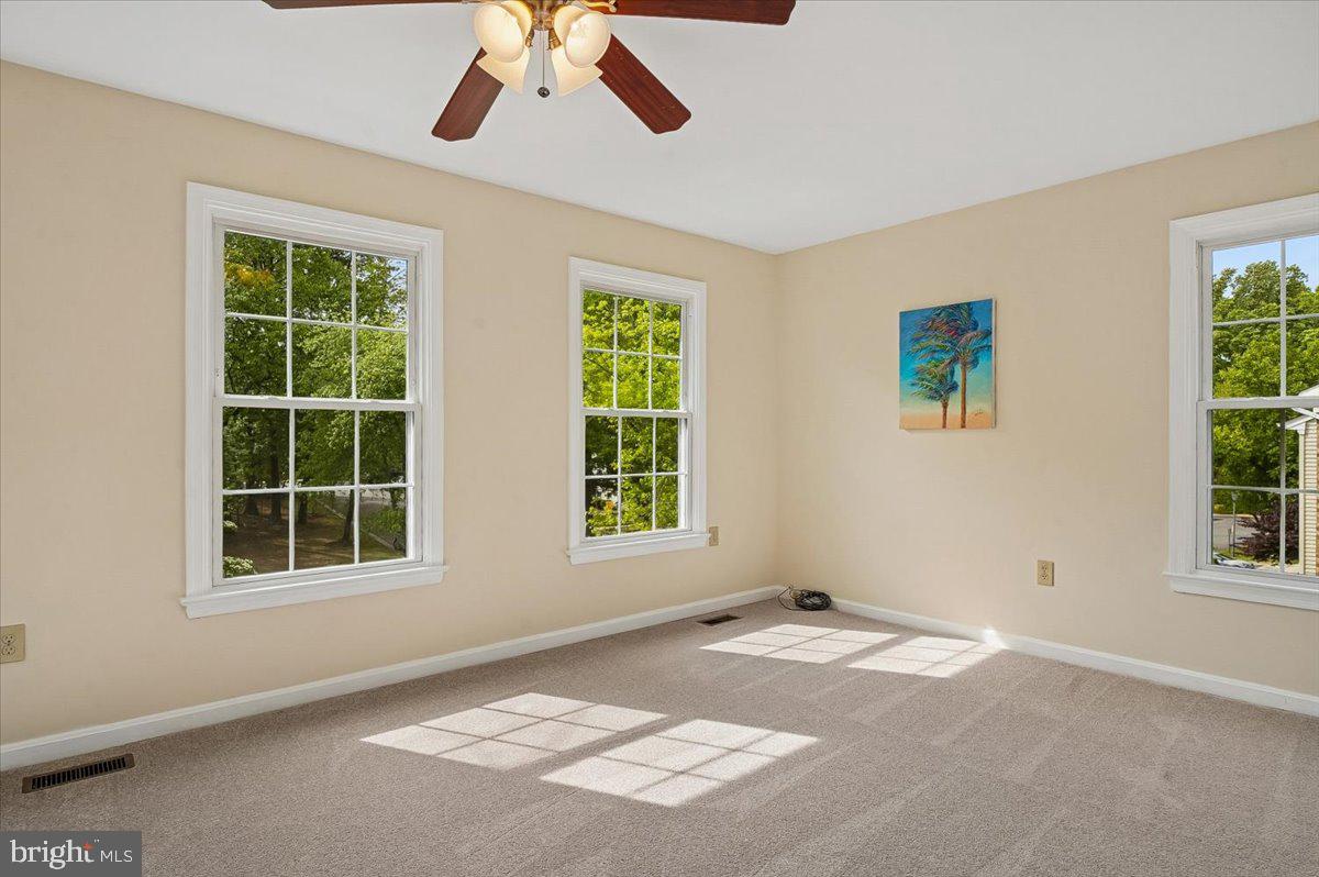 CROFTON MEADOWS - Residential
