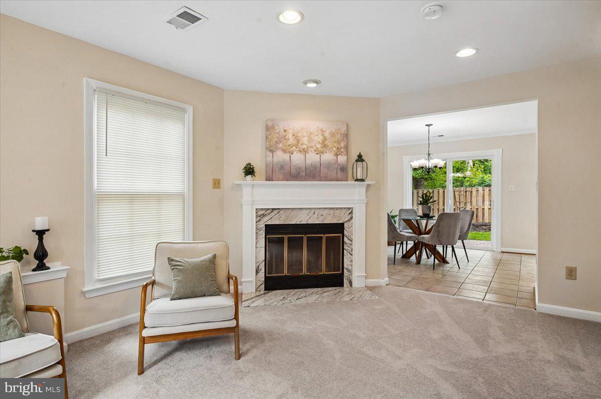 CROFTON MEADOWS - Residential