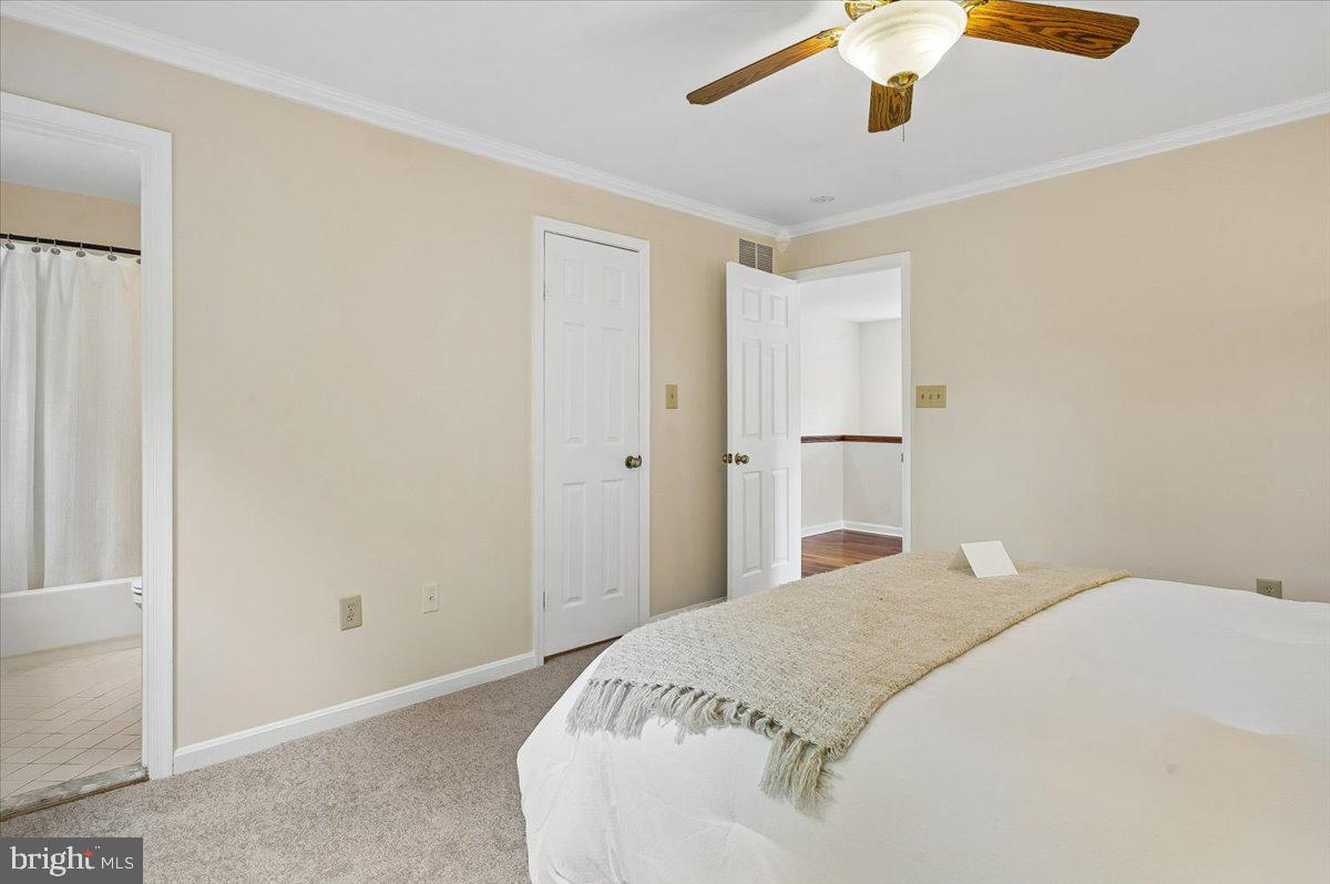 CROFTON MEADOWS - Residential