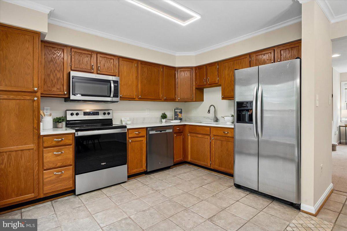 CROFTON MEADOWS - Residential