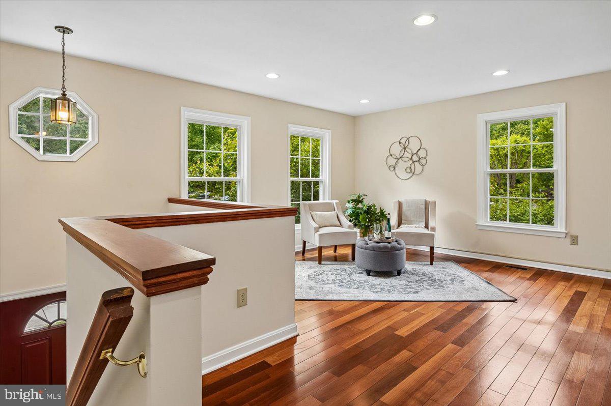 CROFTON MEADOWS - Residential
