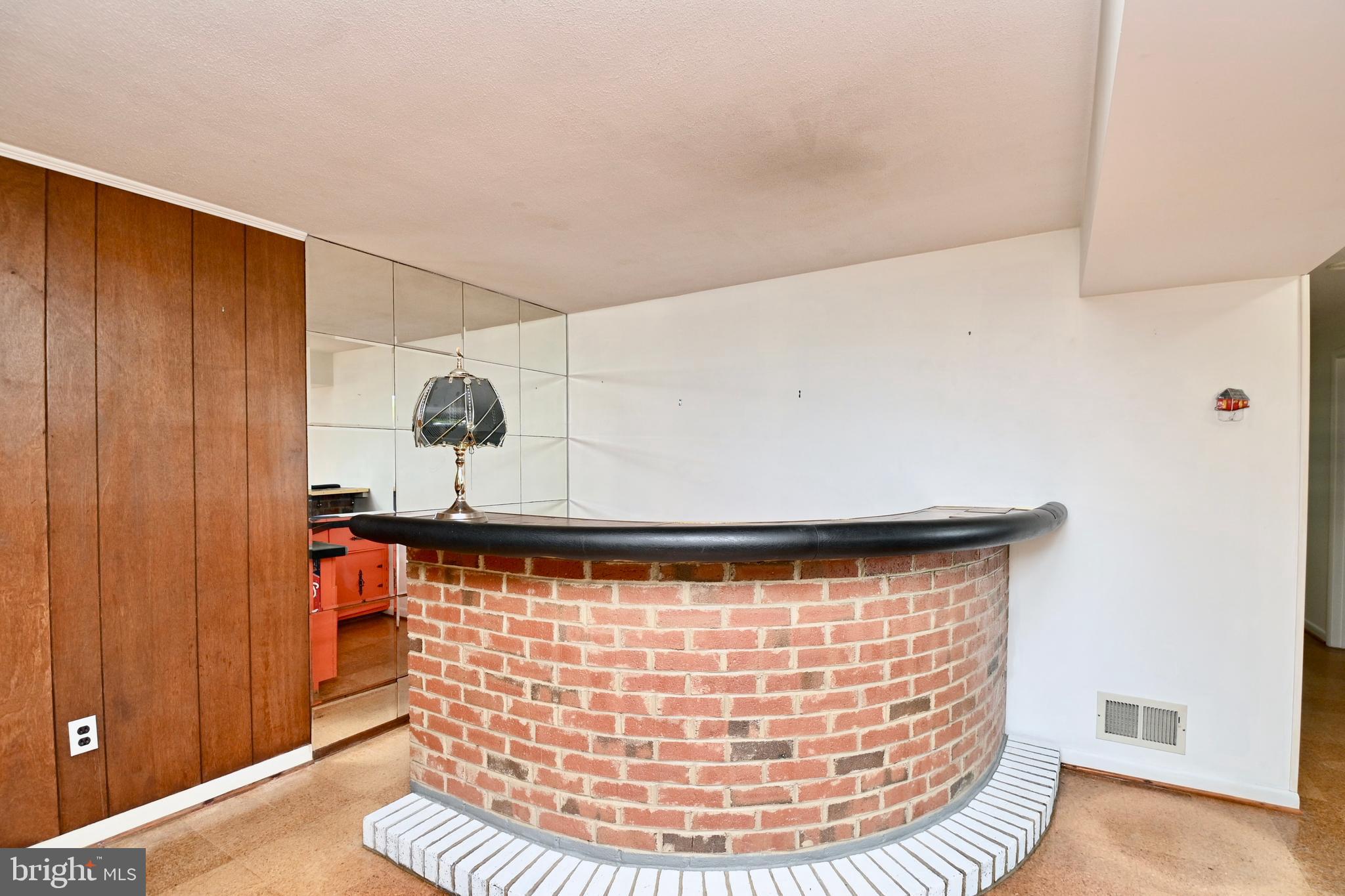 HAYFIELD FARM - Residential