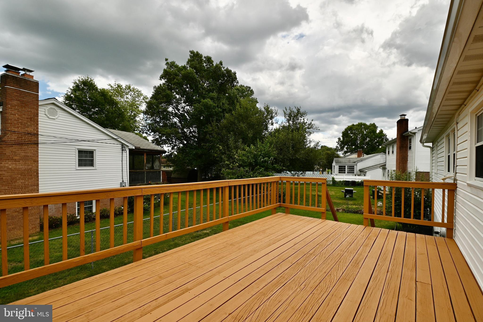 HAYFIELD FARM - Residential