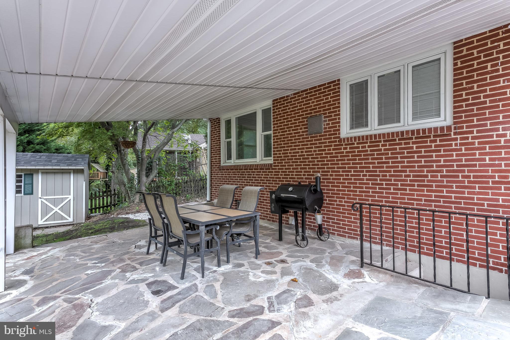 KNOLLWOOD - Residential