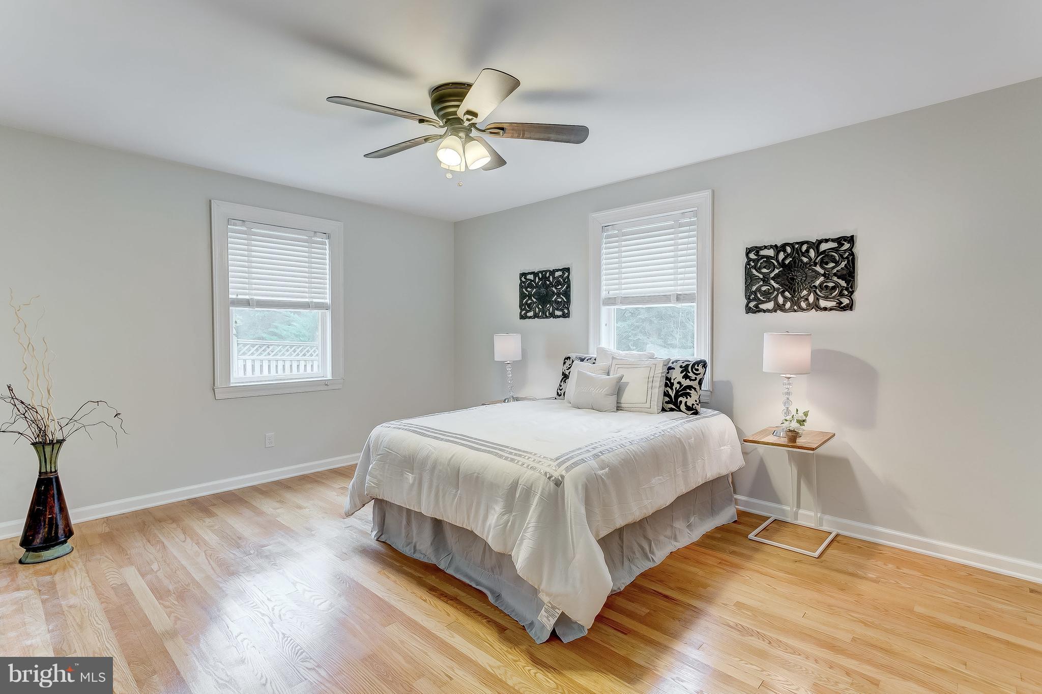 KNOLLWOOD - Residential