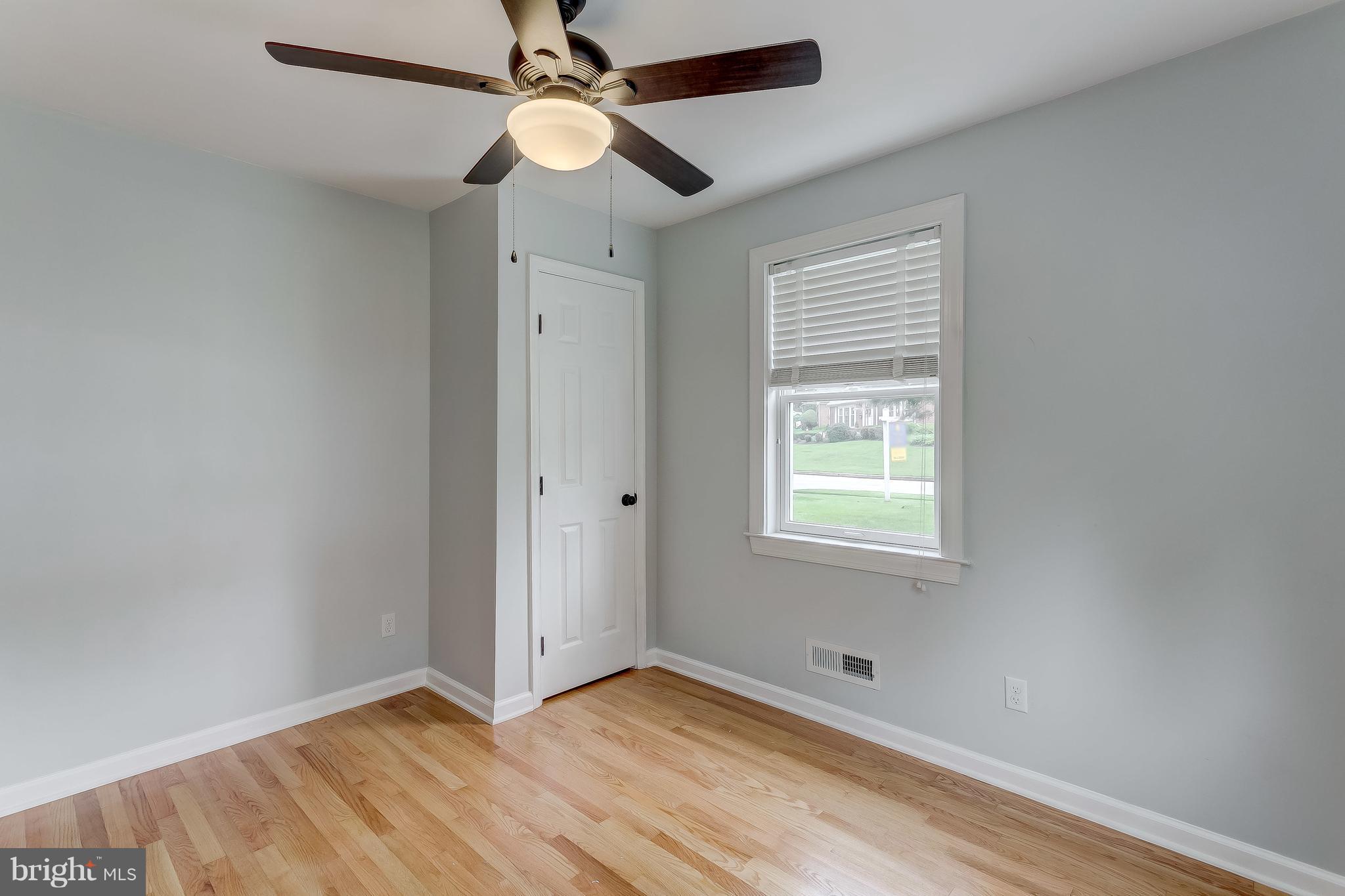 KNOLLWOOD - Residential