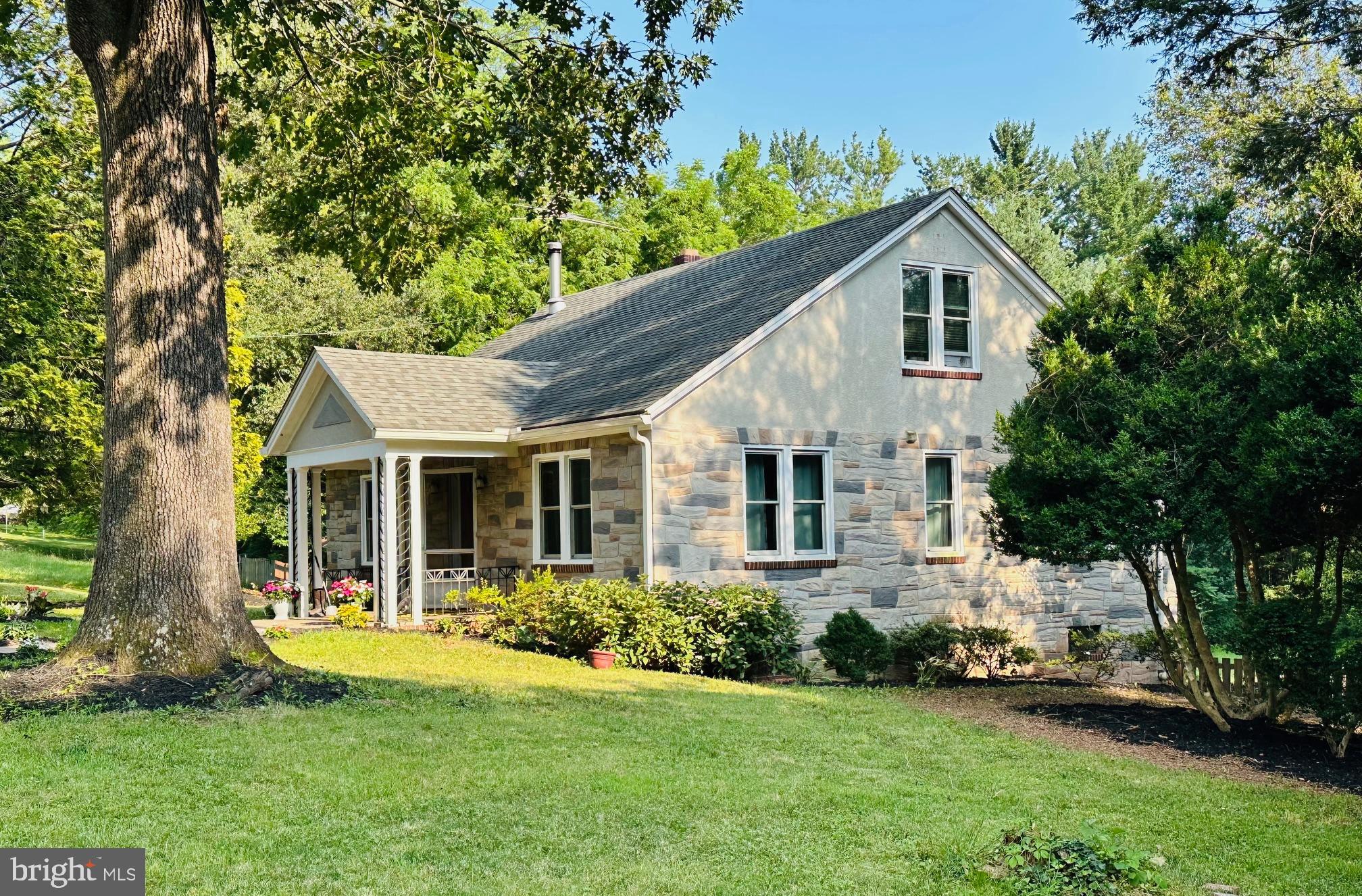 6927 KELLY'S STORE ROAD
