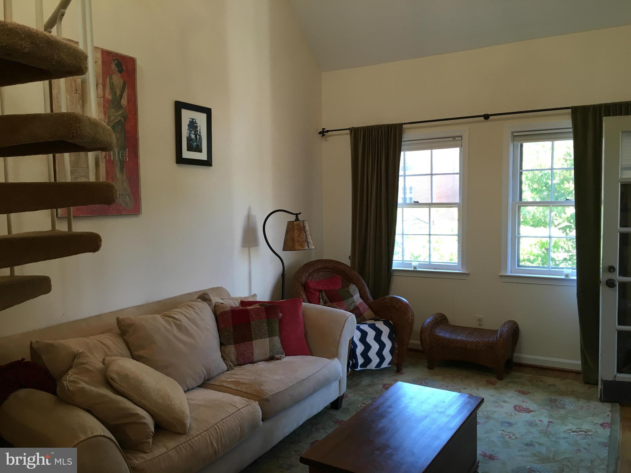 WASHINGTON SQUARE - Residential Lease