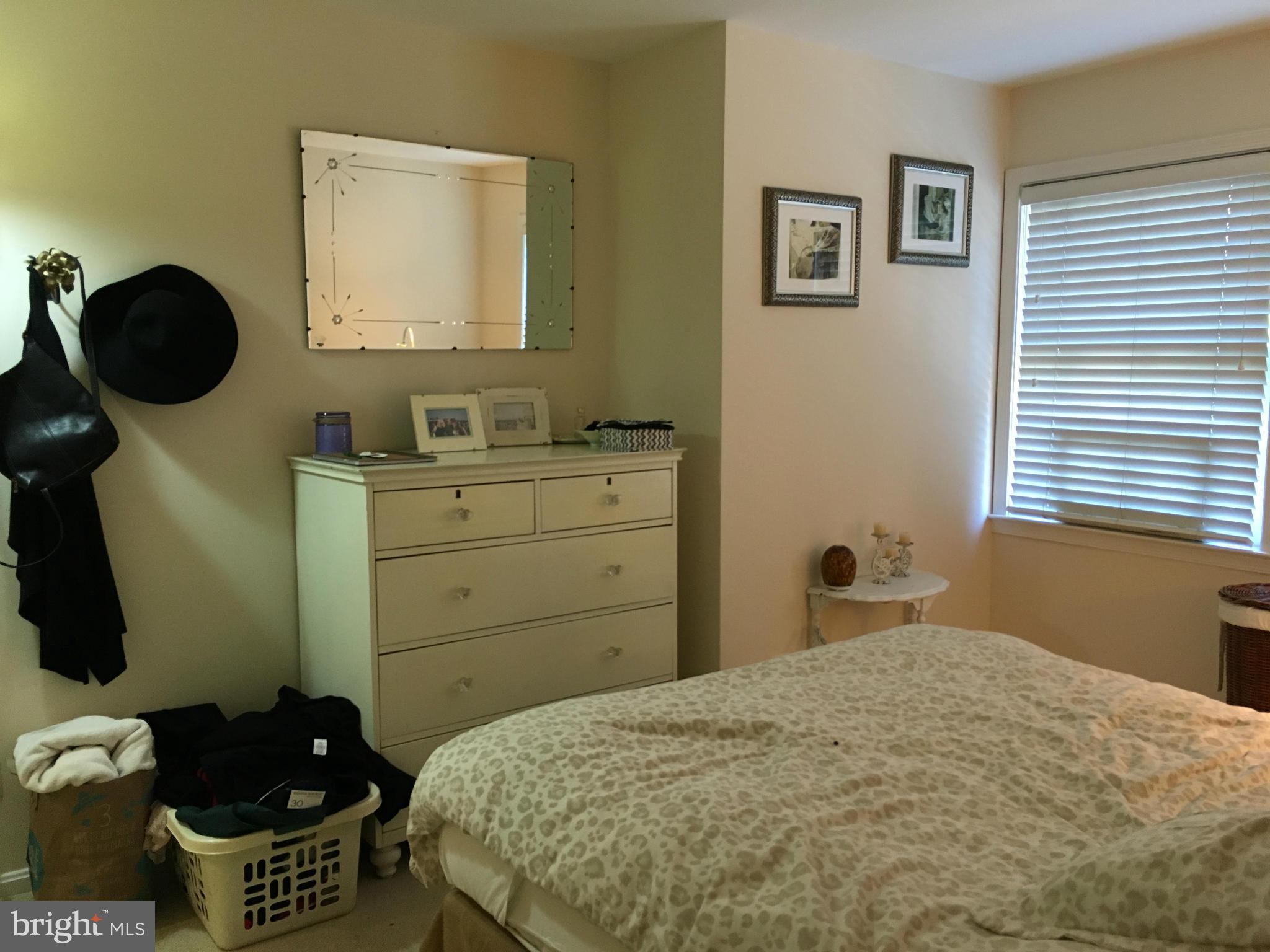 WASHINGTON SQUARE - Residential Lease