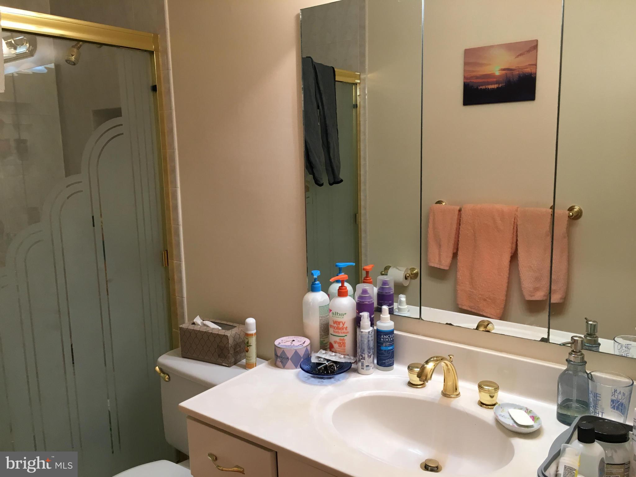 WASHINGTON SQUARE - Residential Lease