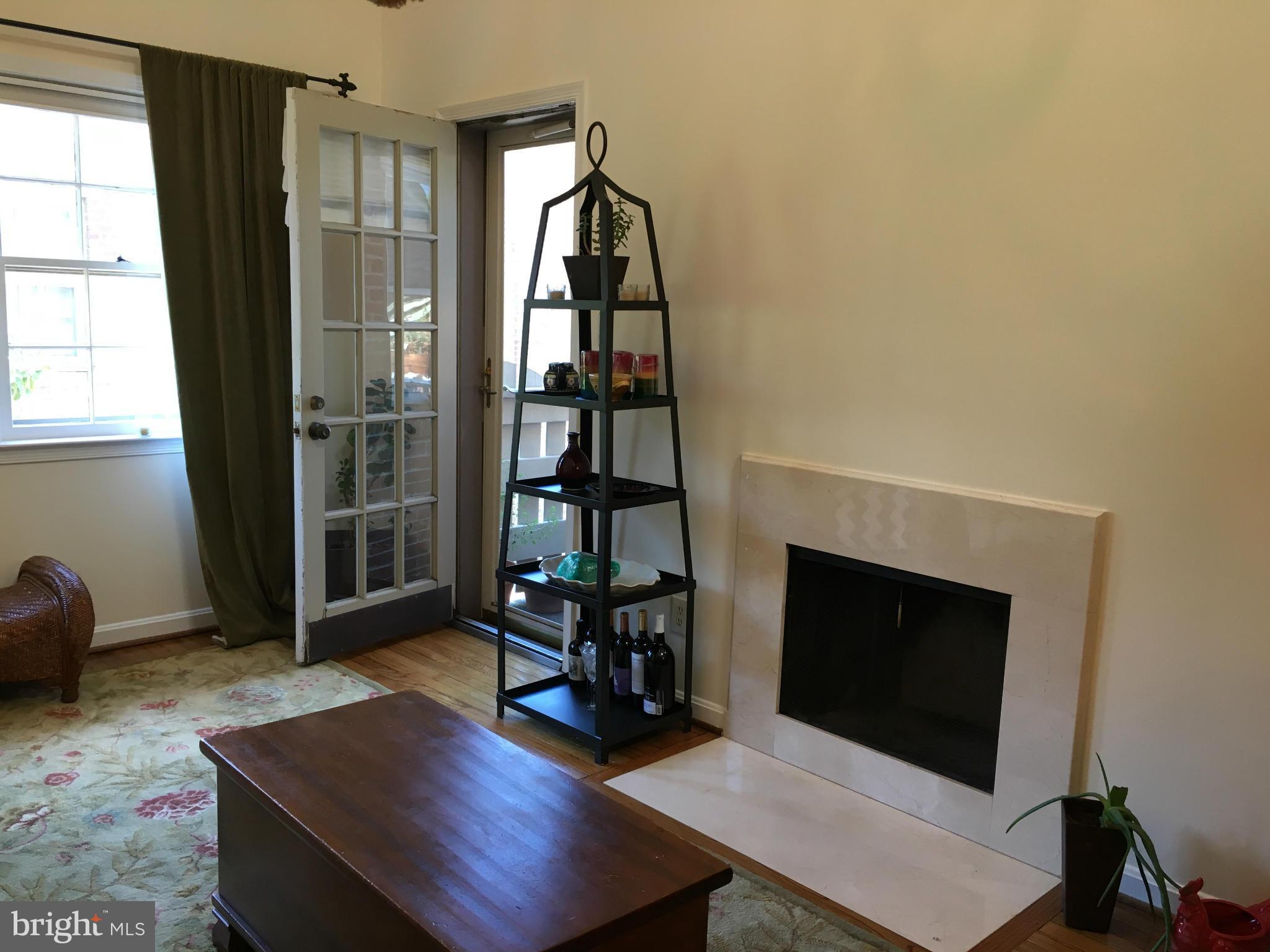 WASHINGTON SQUARE - Residential Lease