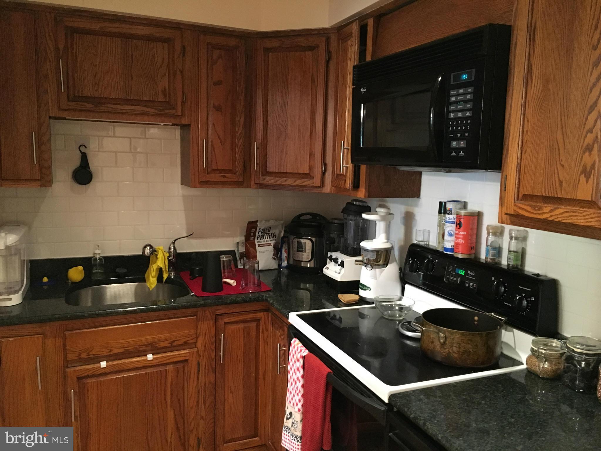 WASHINGTON SQUARE - Residential Lease