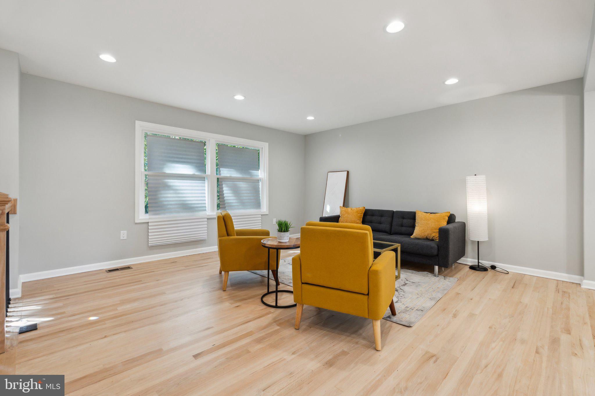 SUNSET KNOLL - Residential