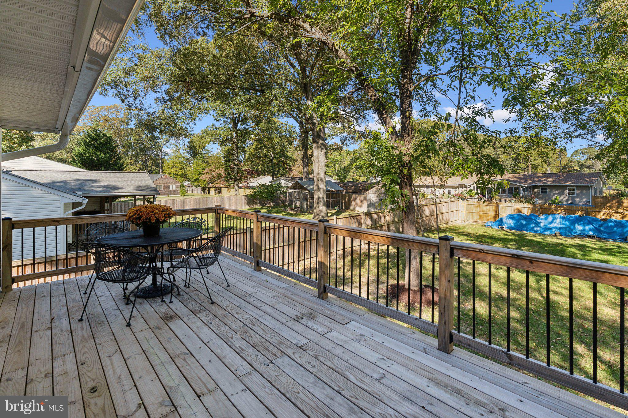 SUNSET KNOLL - Residential