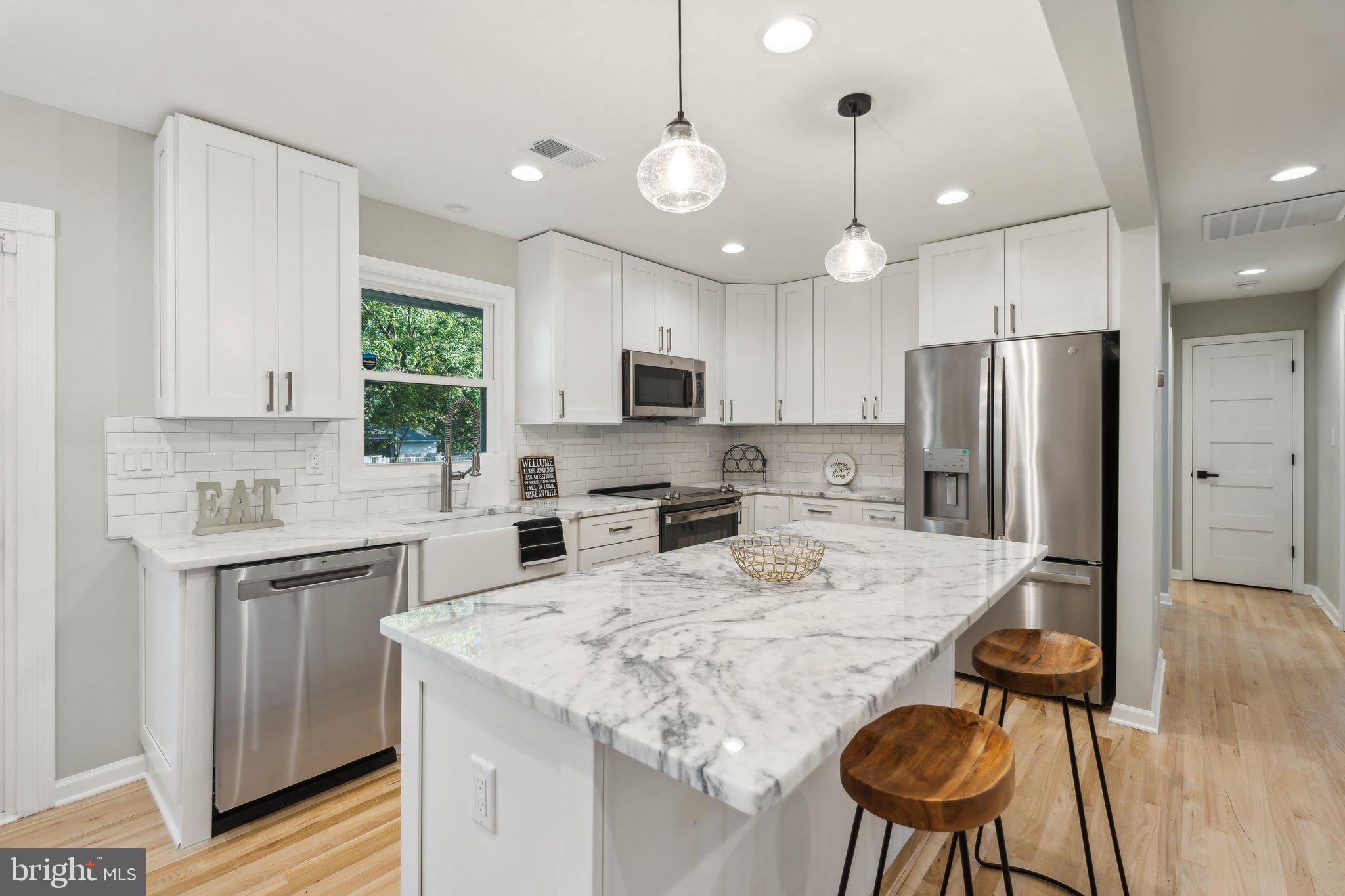 SUNSET KNOLL - Residential