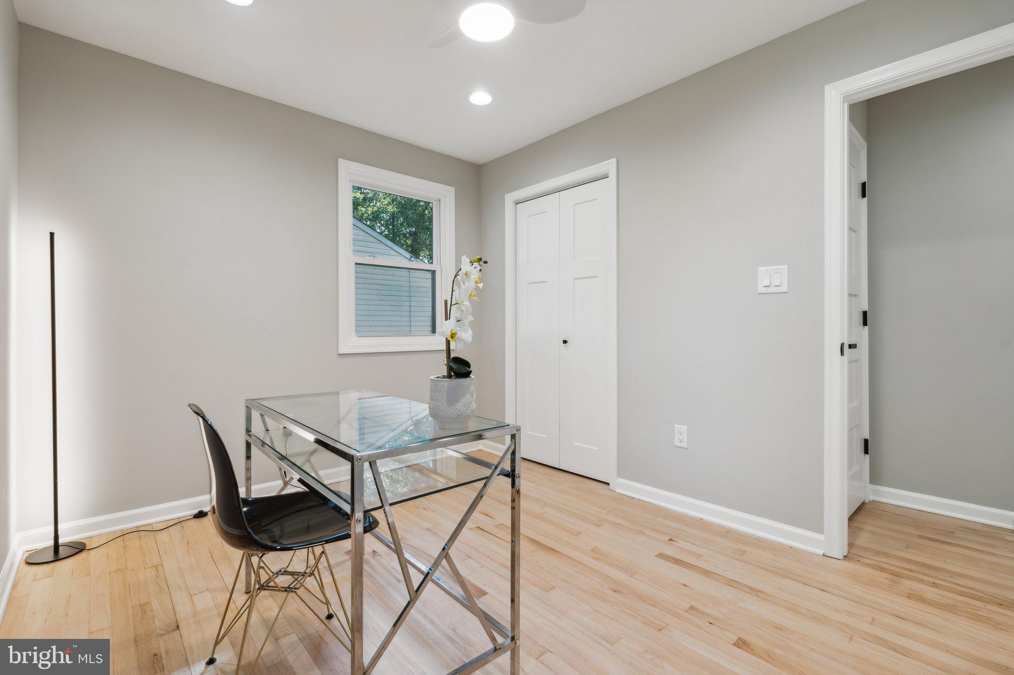 SUNSET KNOLL - Residential