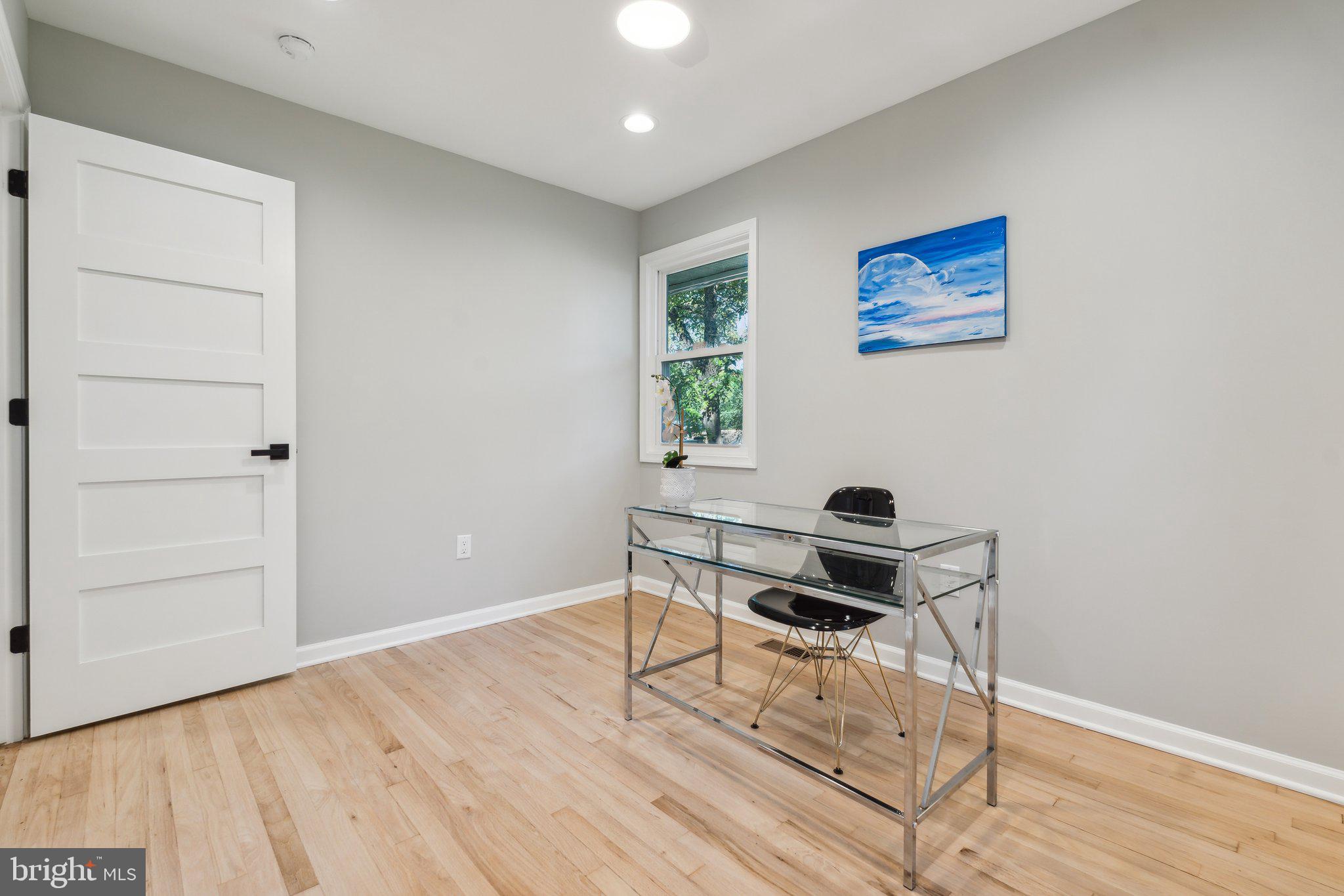 SUNSET KNOLL - Residential