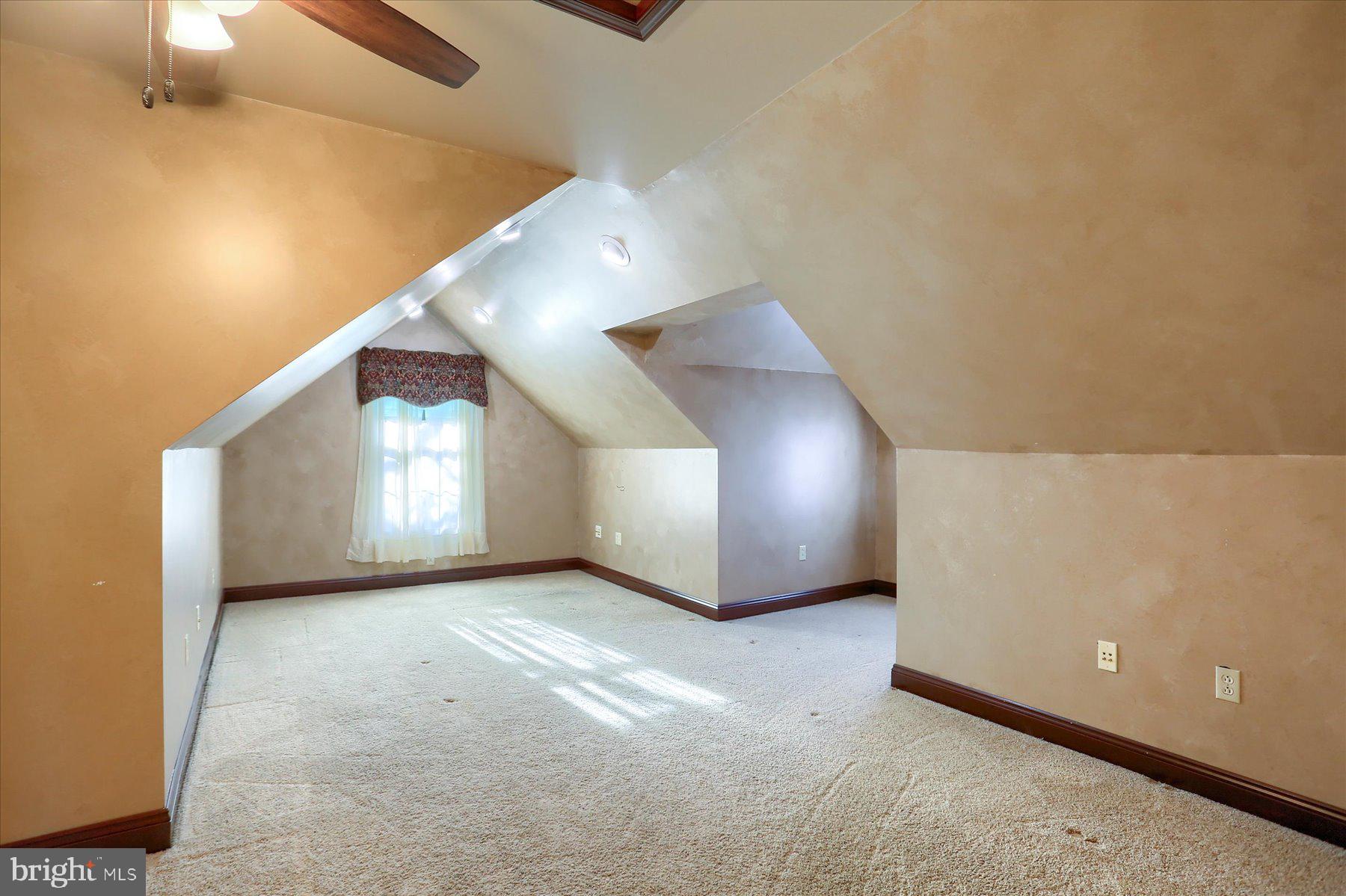 WHELAN CROSSING - Residential