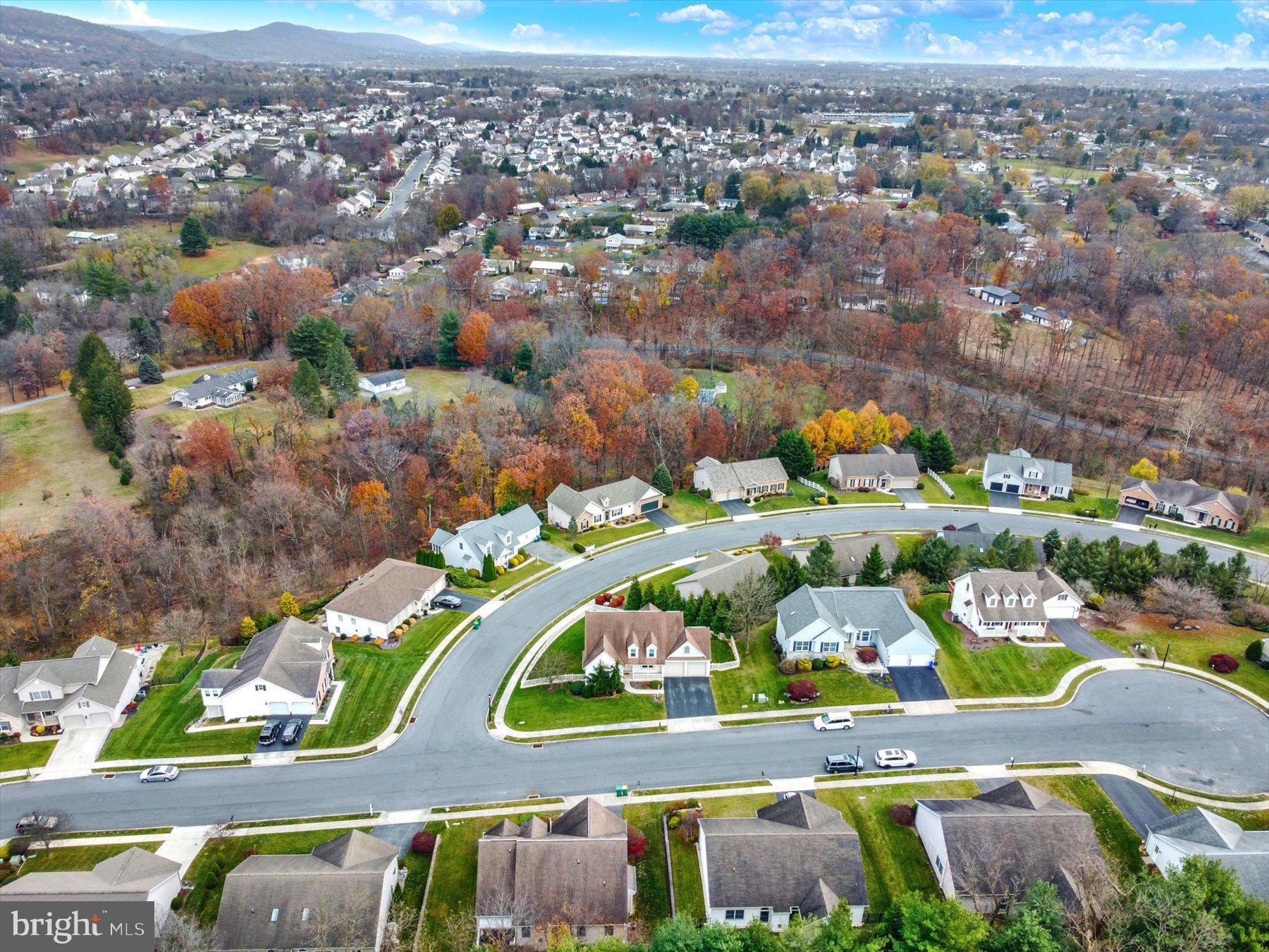 WHELAN CROSSING - Residential