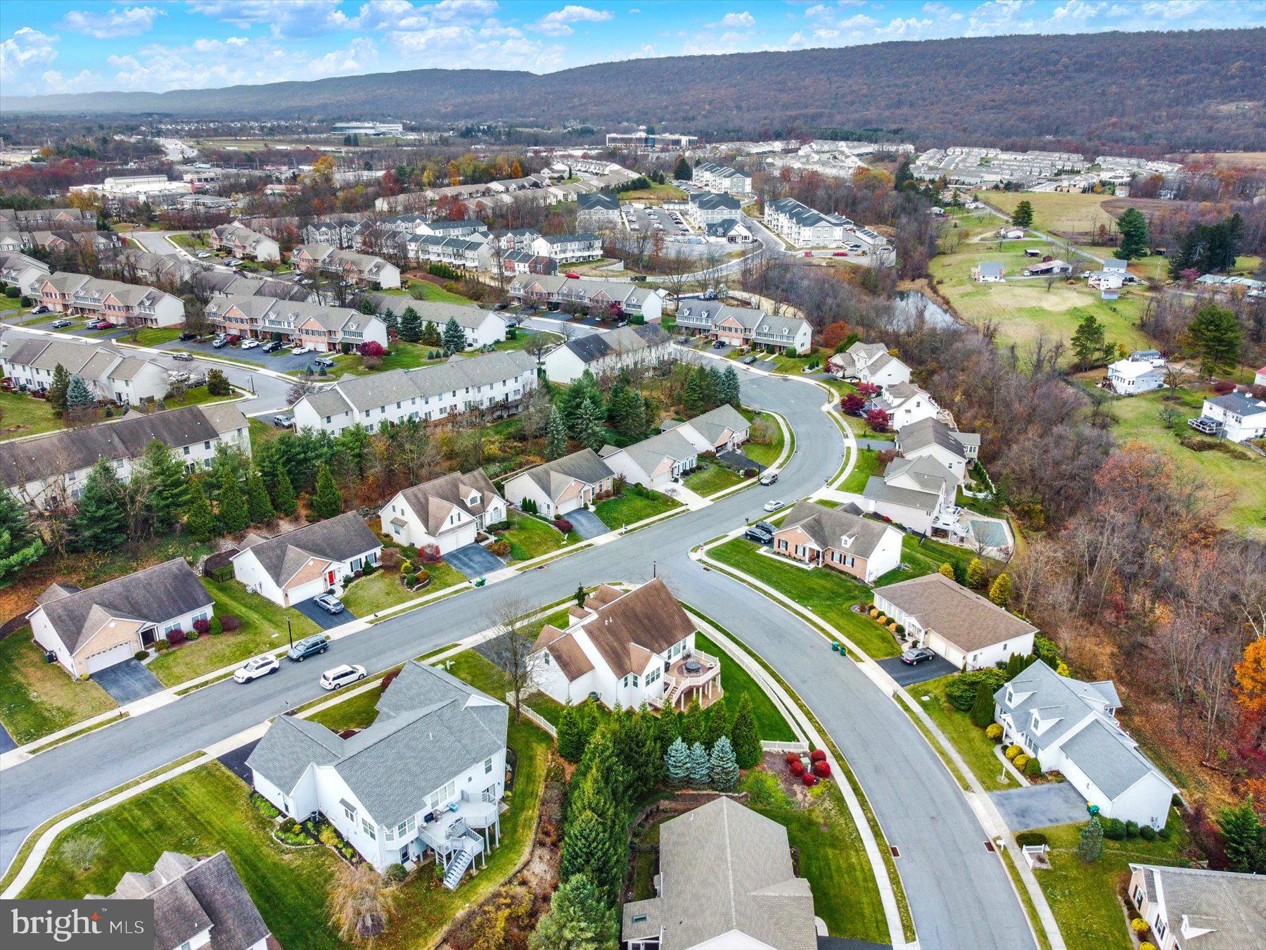 WHELAN CROSSING - Residential