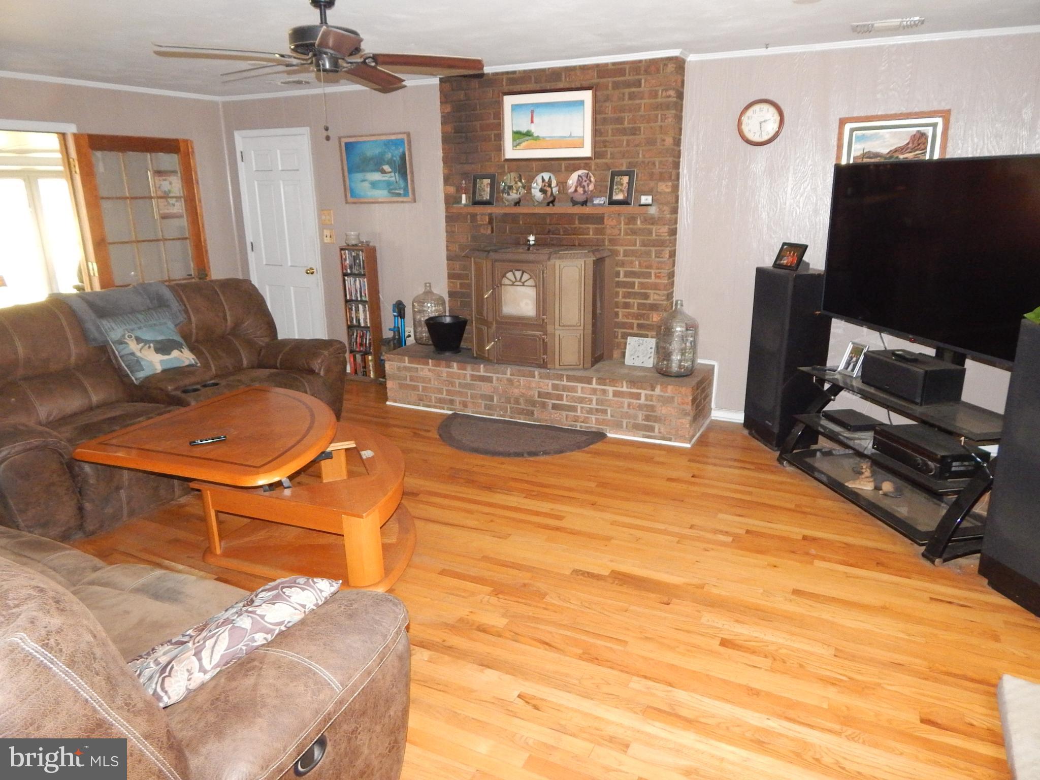 2035 ELBOW LANE