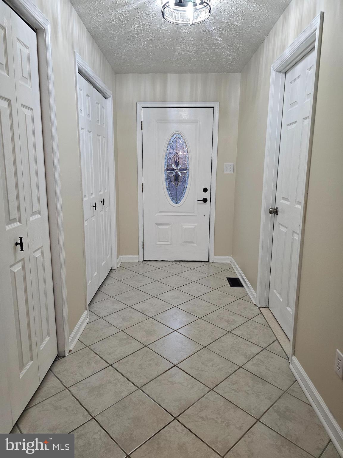 WATERFORD ESTATES - Residential Lease