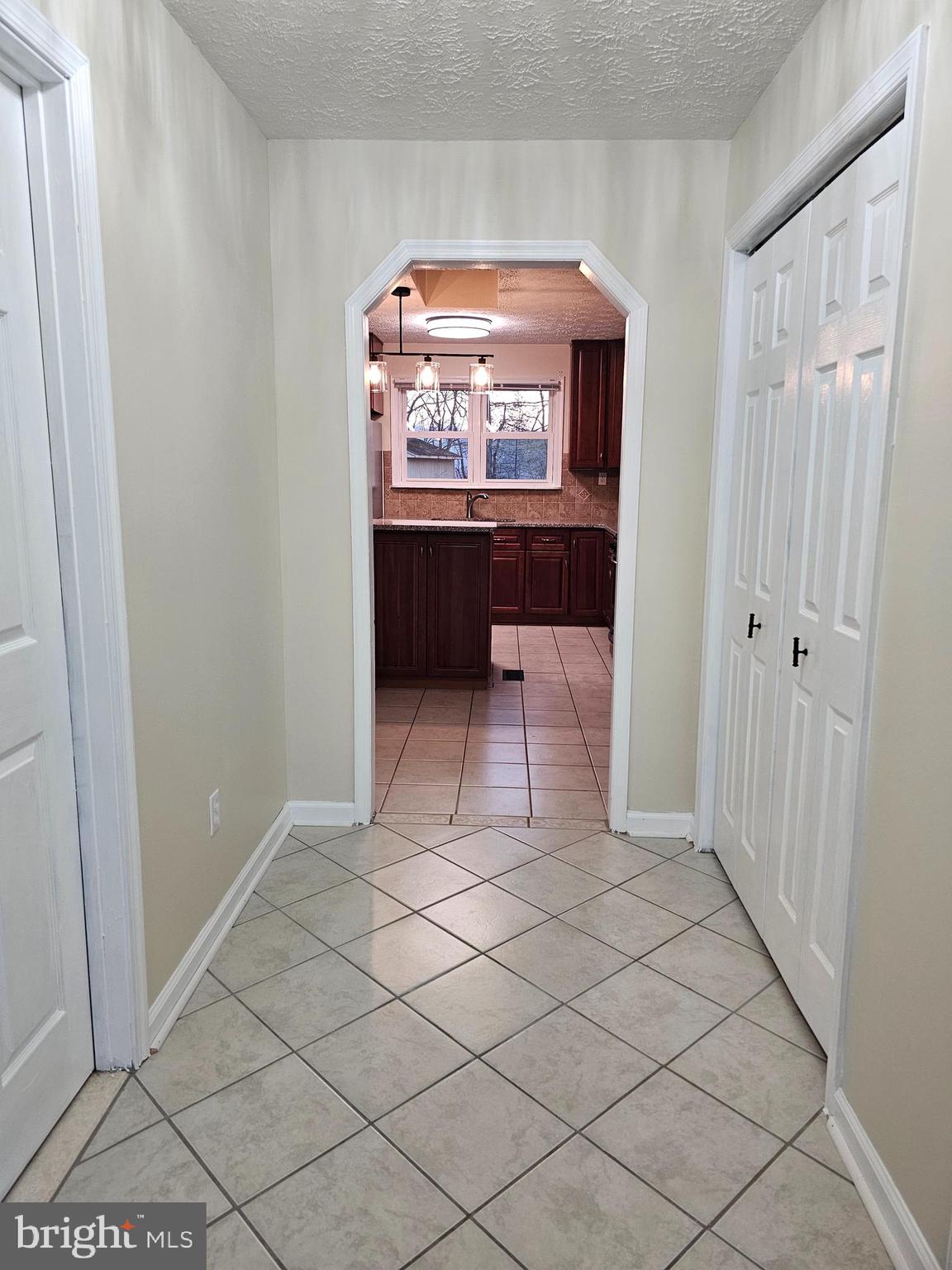 WATERFORD ESTATES - Residential Lease