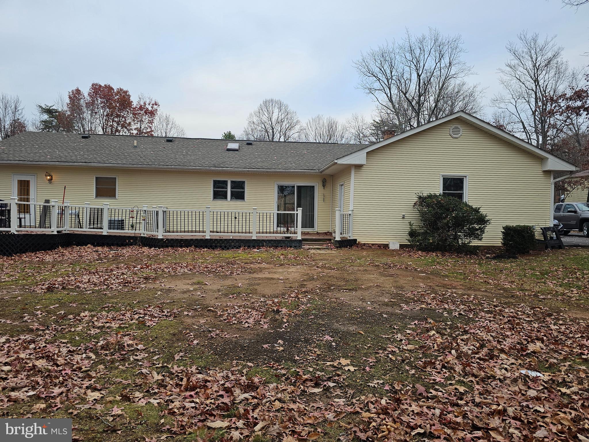 WATERFORD ESTATES - Residential Lease