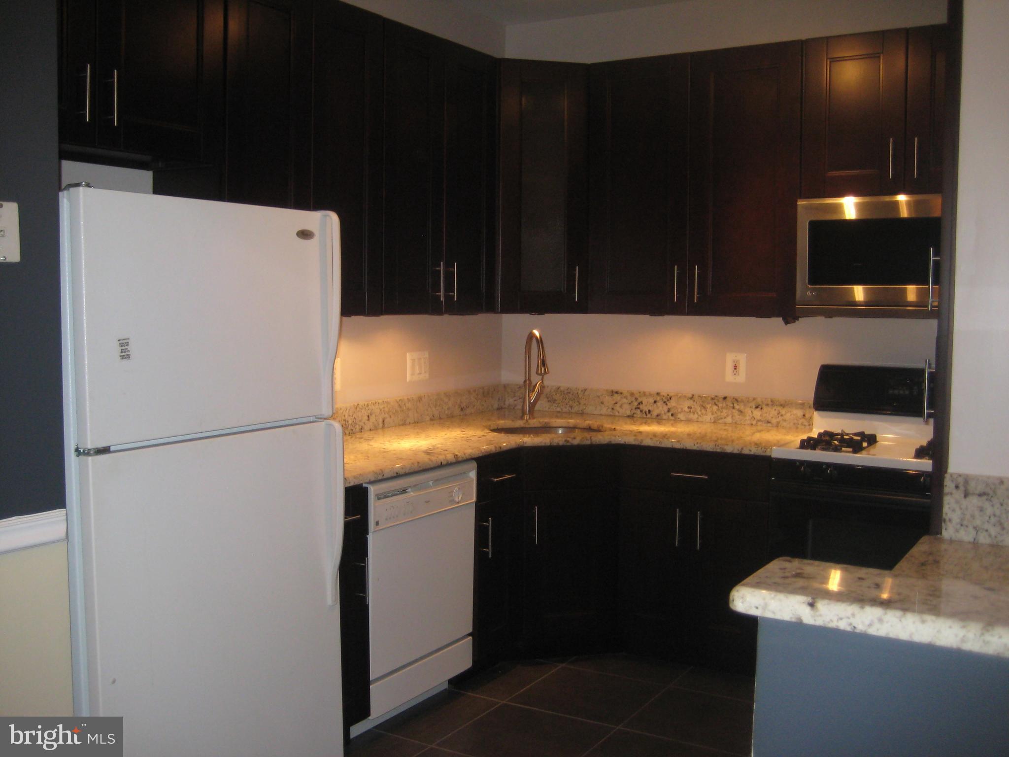 GERMANTOWN ESTATES - Residential Lease