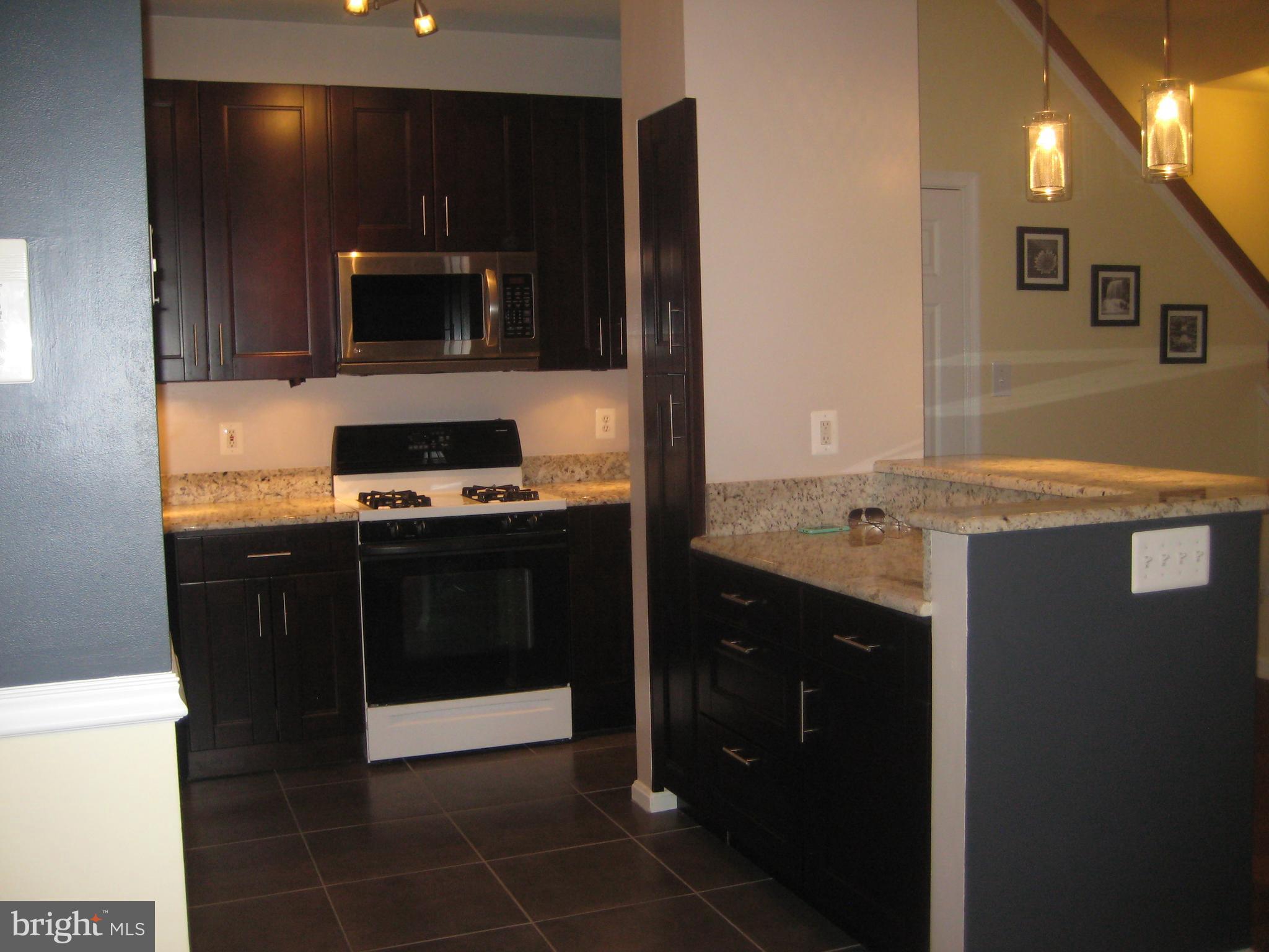 GERMANTOWN ESTATES - Residential Lease