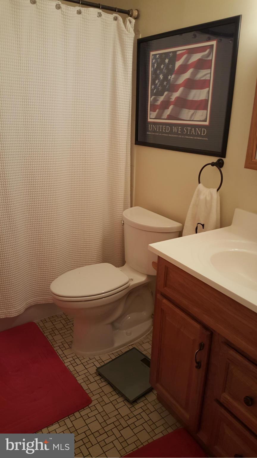 BAY HILLS - Residential Lease