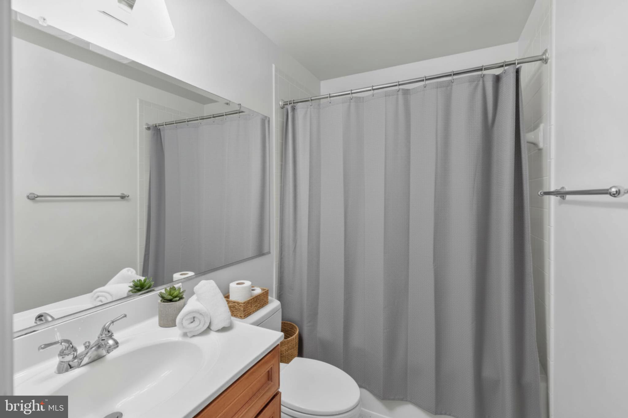 ORANGE HUNT ESTATES - Residential