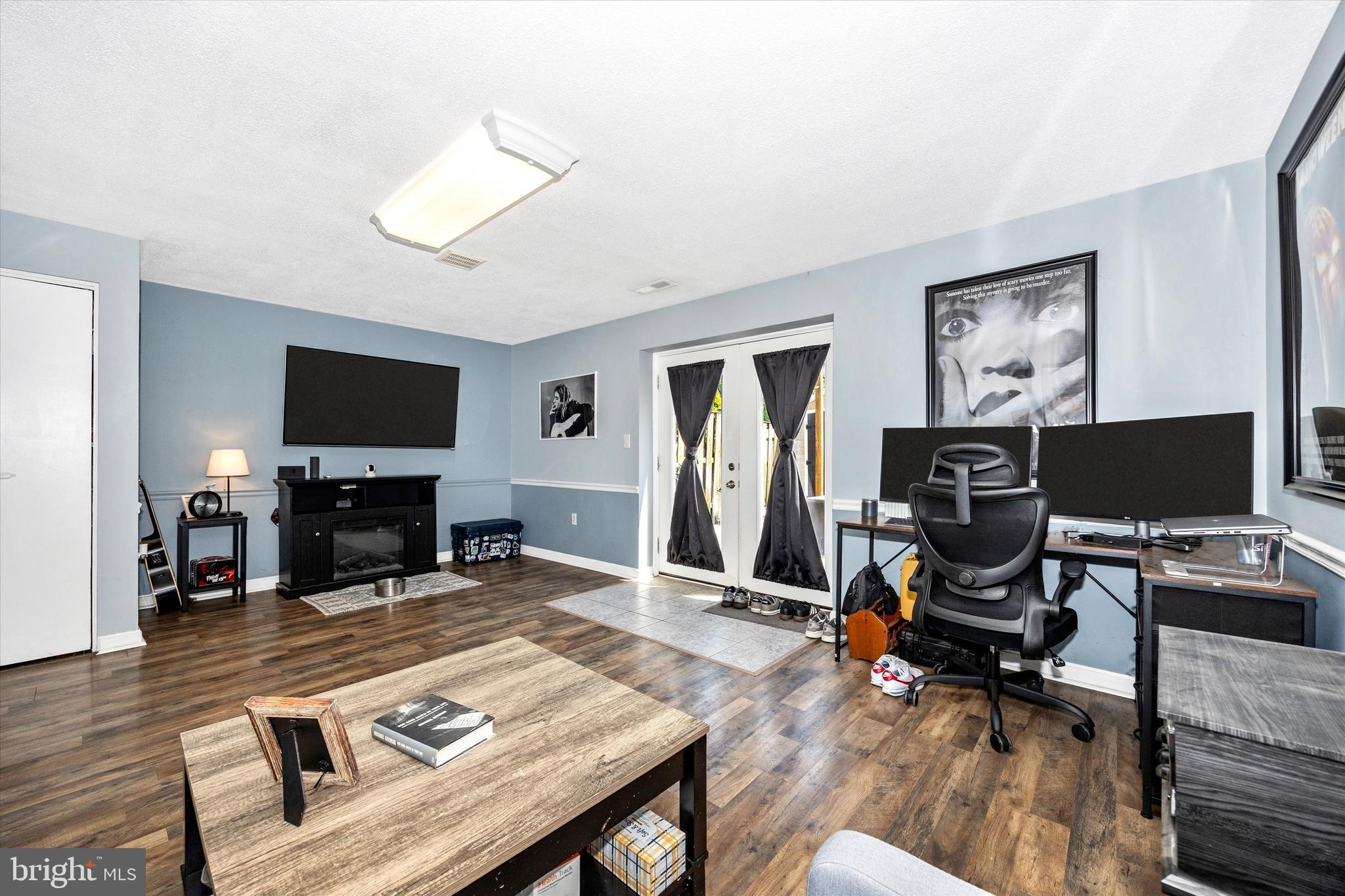 FREDERICKTOWNE VILLAGE - Residential