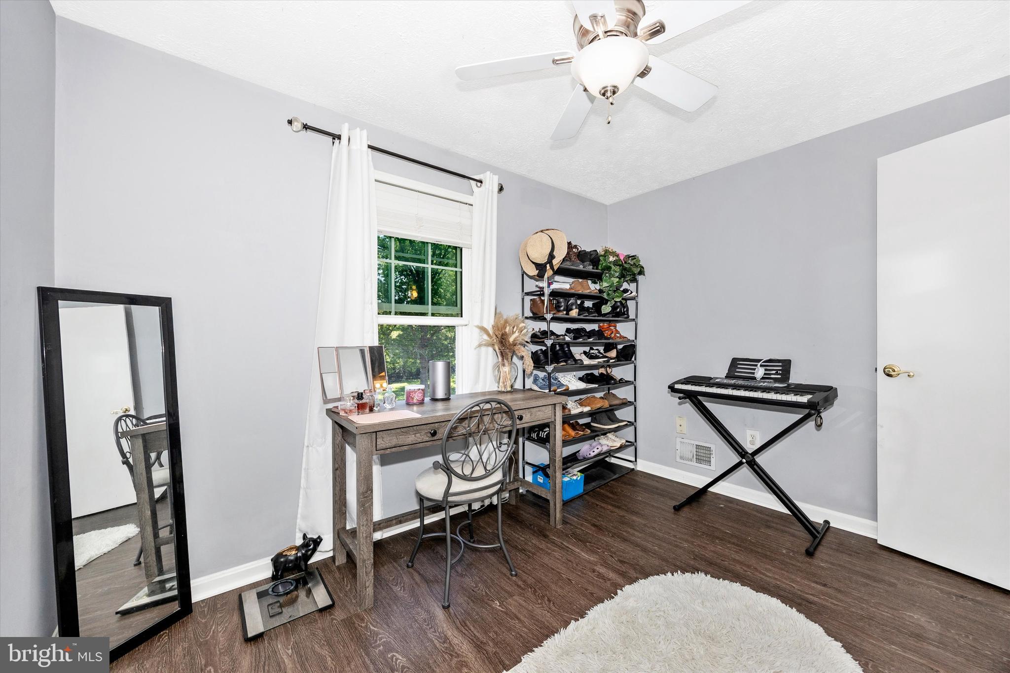 FREDERICKTOWNE VILLAGE - Residential