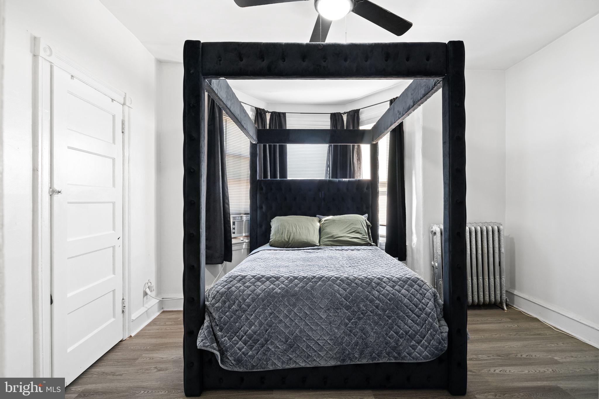 STRAWBERRY MANSION - Residential