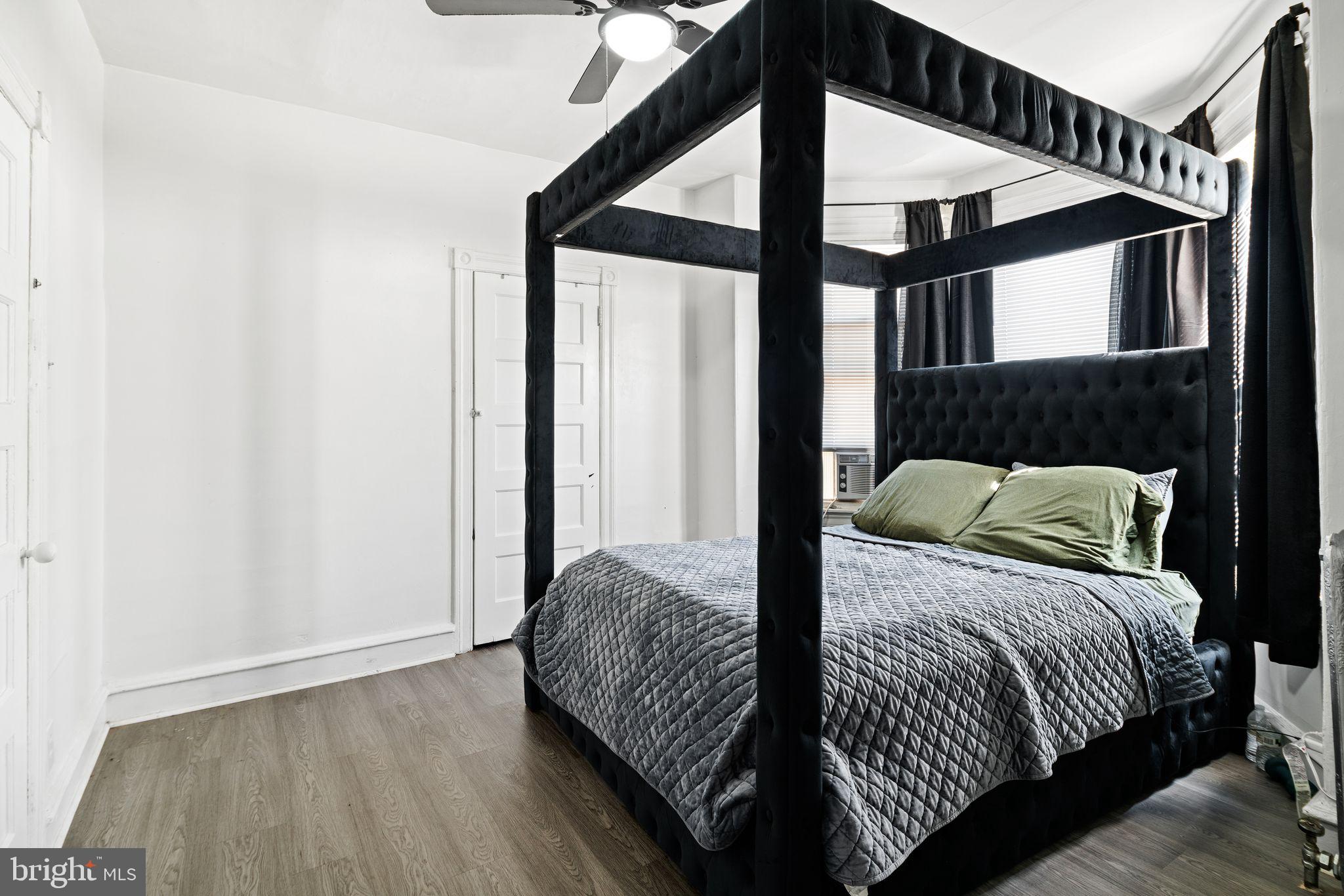 STRAWBERRY MANSION - Residential