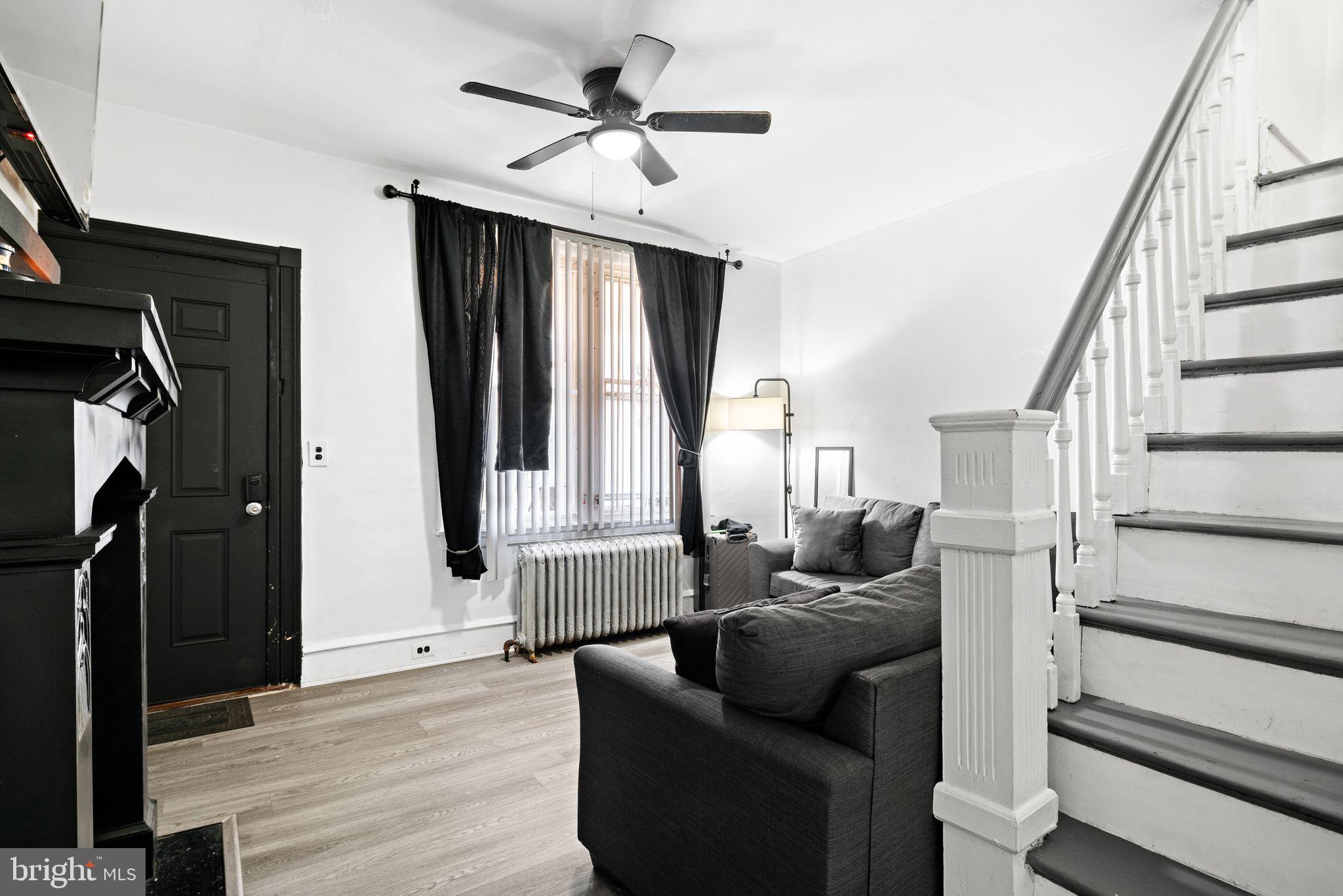 STRAWBERRY MANSION - Residential