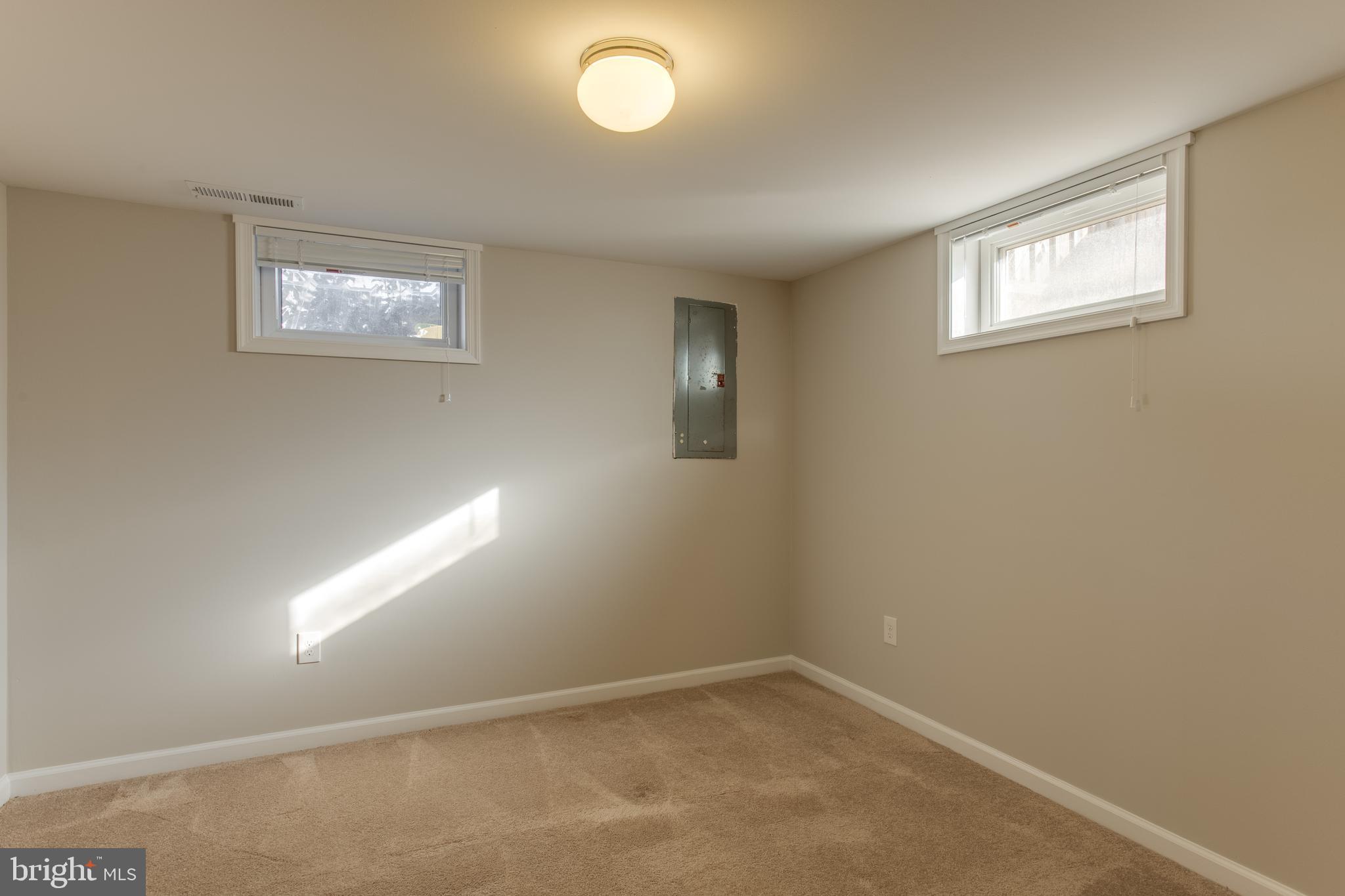 MAPLE HILL - Residential