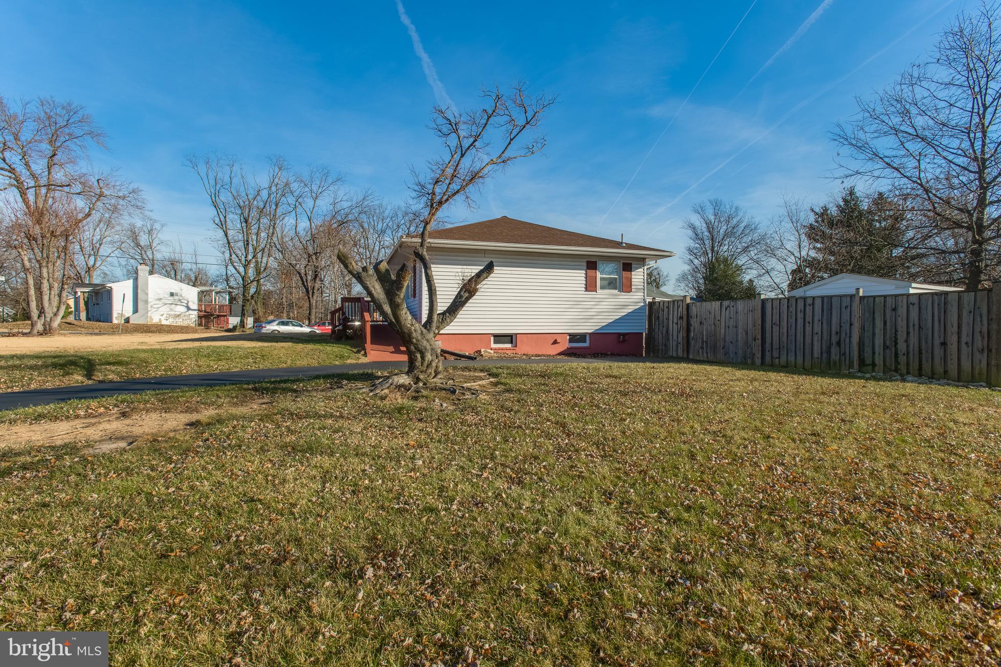 MAPLE HILL - Residential