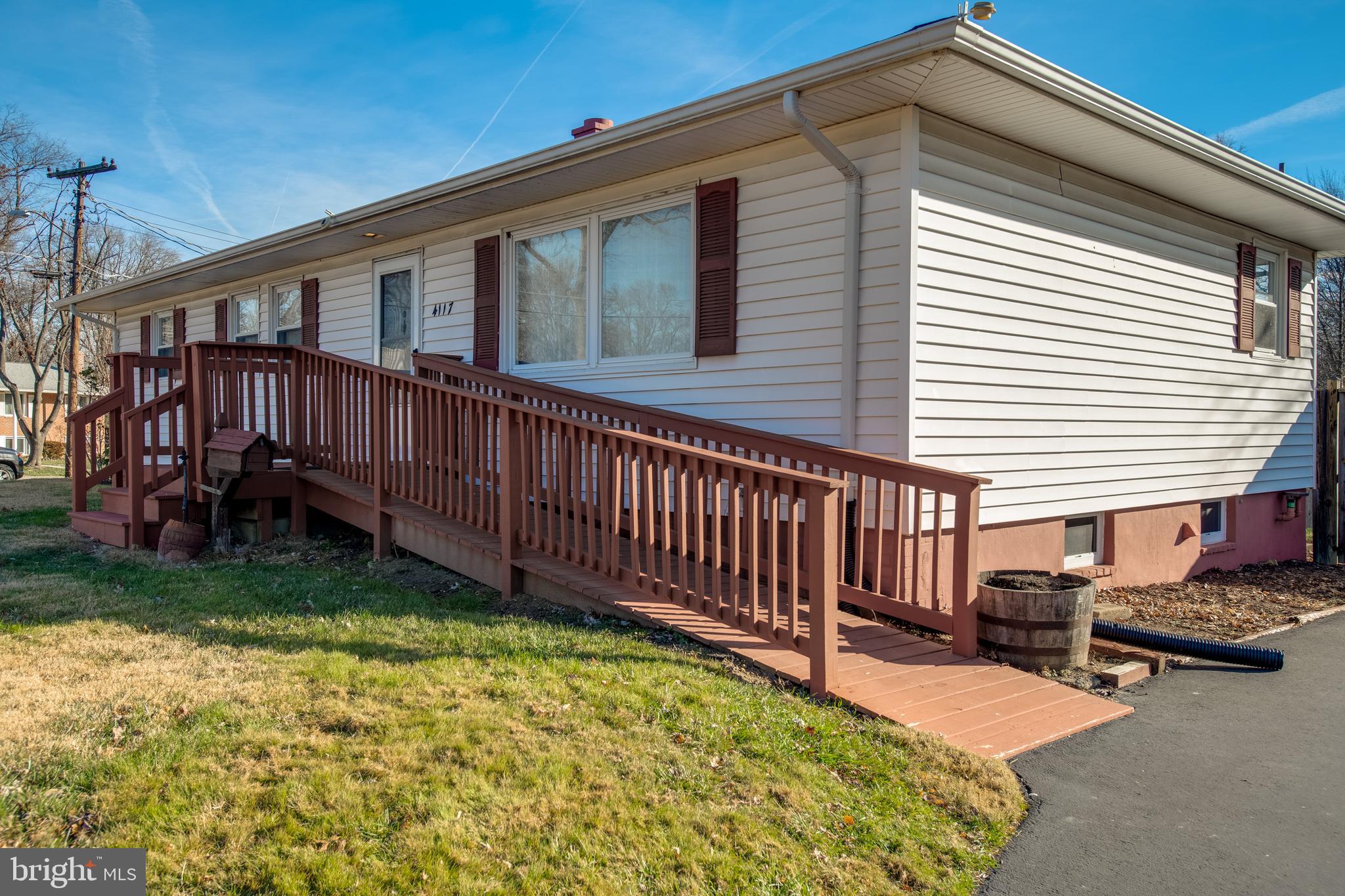 MAPLE HILL - Residential