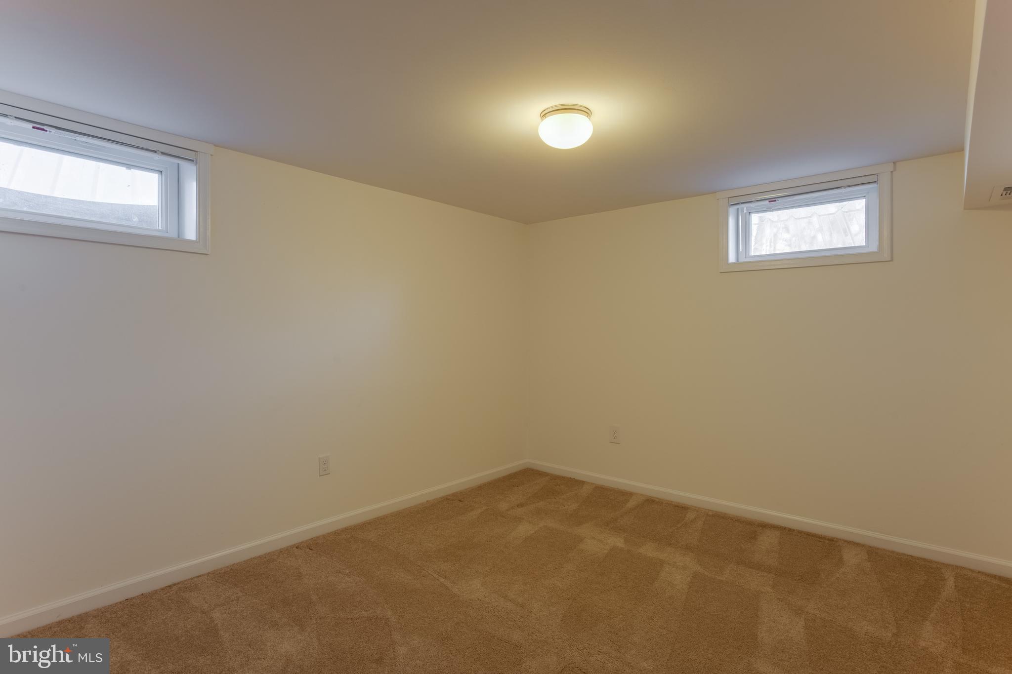 MAPLE HILL - Residential