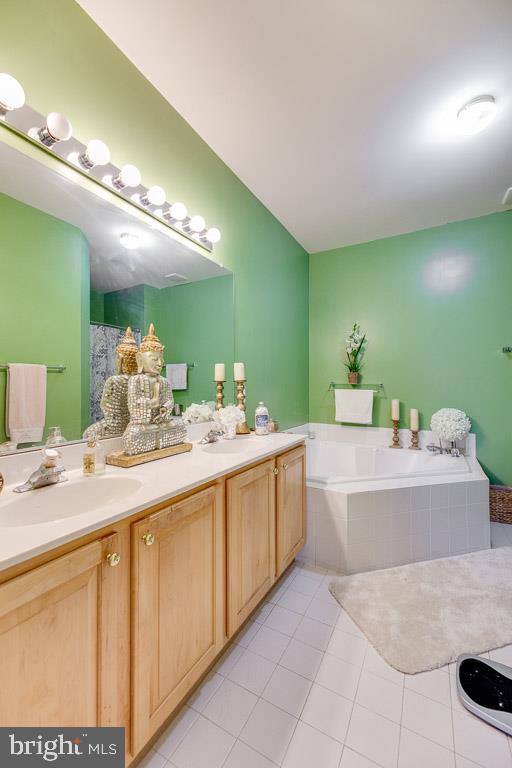 SOUTH RIDING - Residential Lease