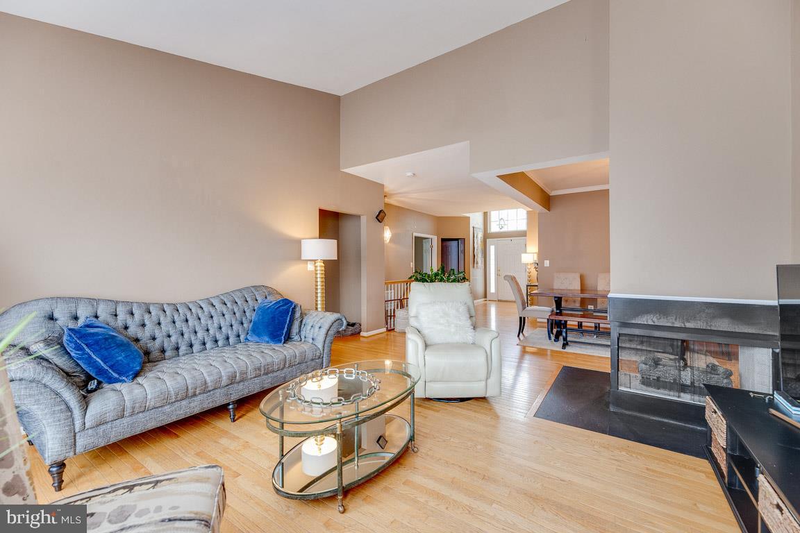 SOUTH RIDING - Residential Lease