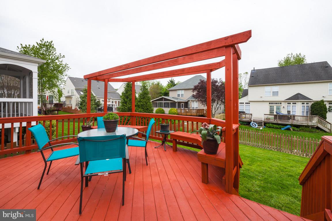 SOUTH RIDING - Residential Lease