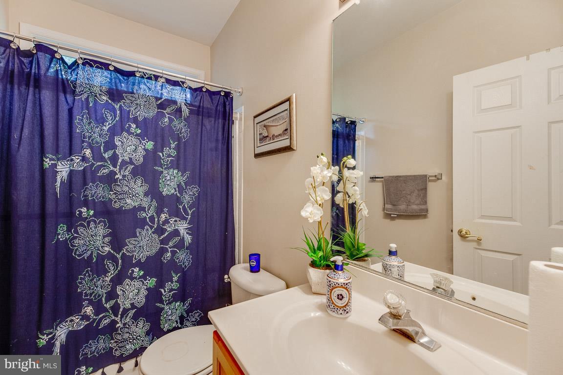 SOUTH RIDING - Residential Lease