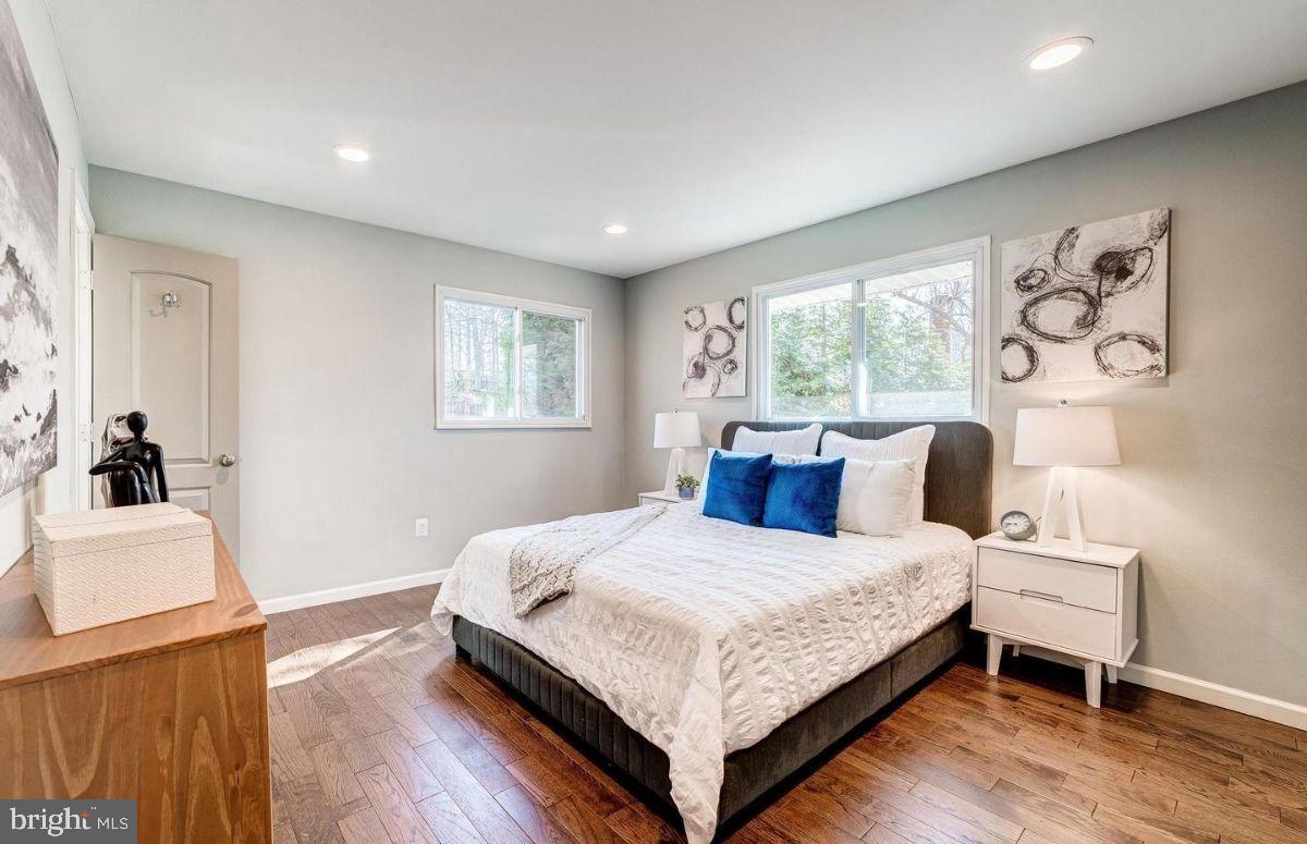 WARREN WOODS - Residential Lease