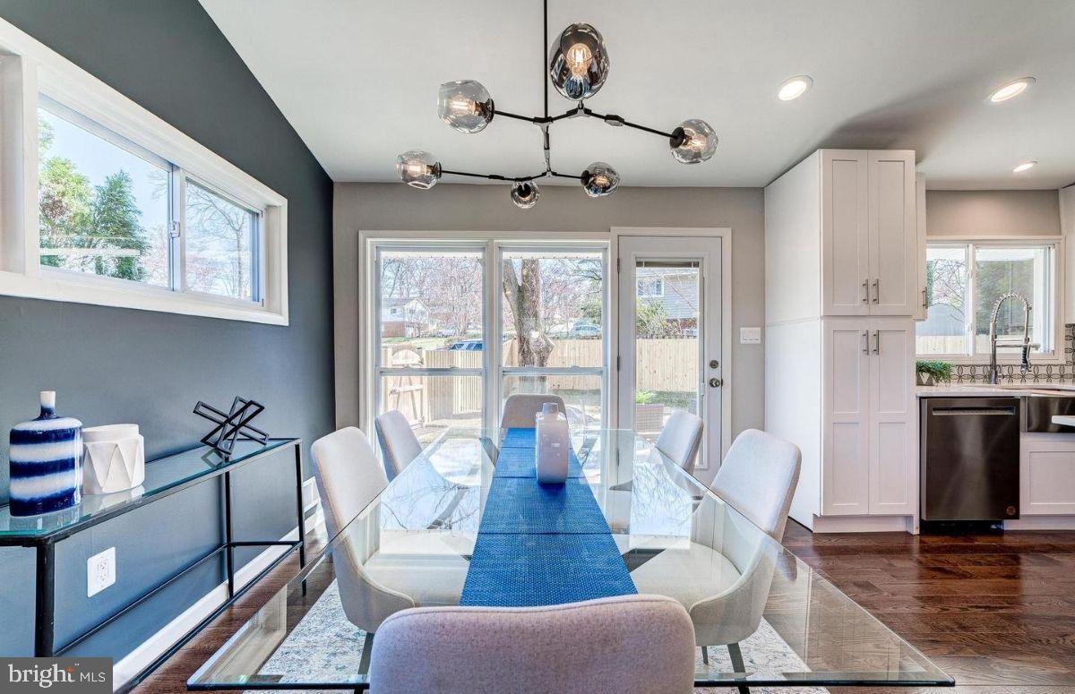 WARREN WOODS - Residential Lease