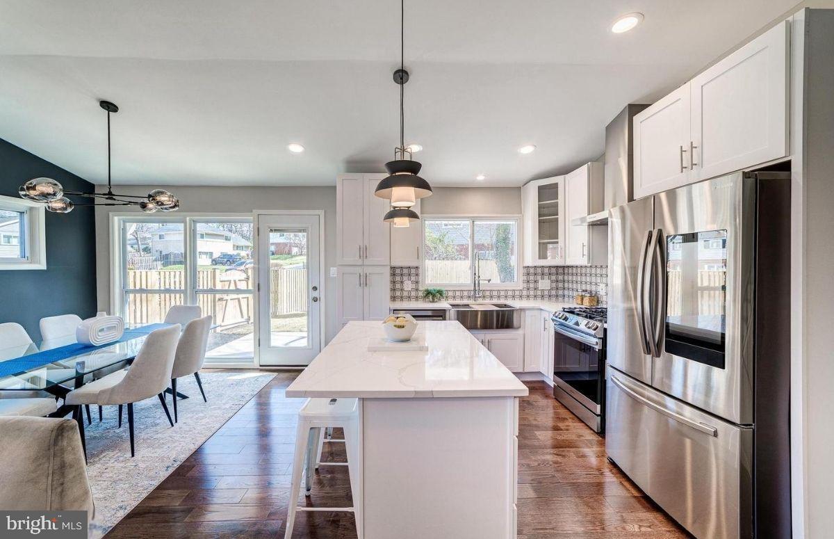 WARREN WOODS - Residential Lease