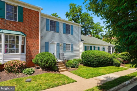 Photo of 168 Fairfield Dr, WARRENTON, VA 20186 (MLS # VAFQ2022360)