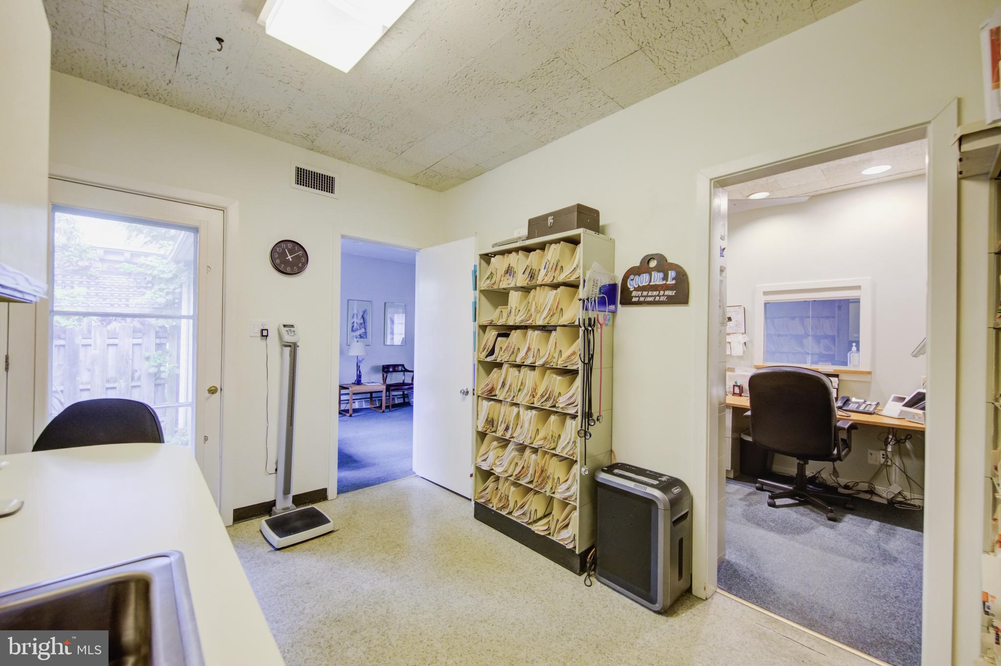 CHESTNUT HILL - Commercial Sale